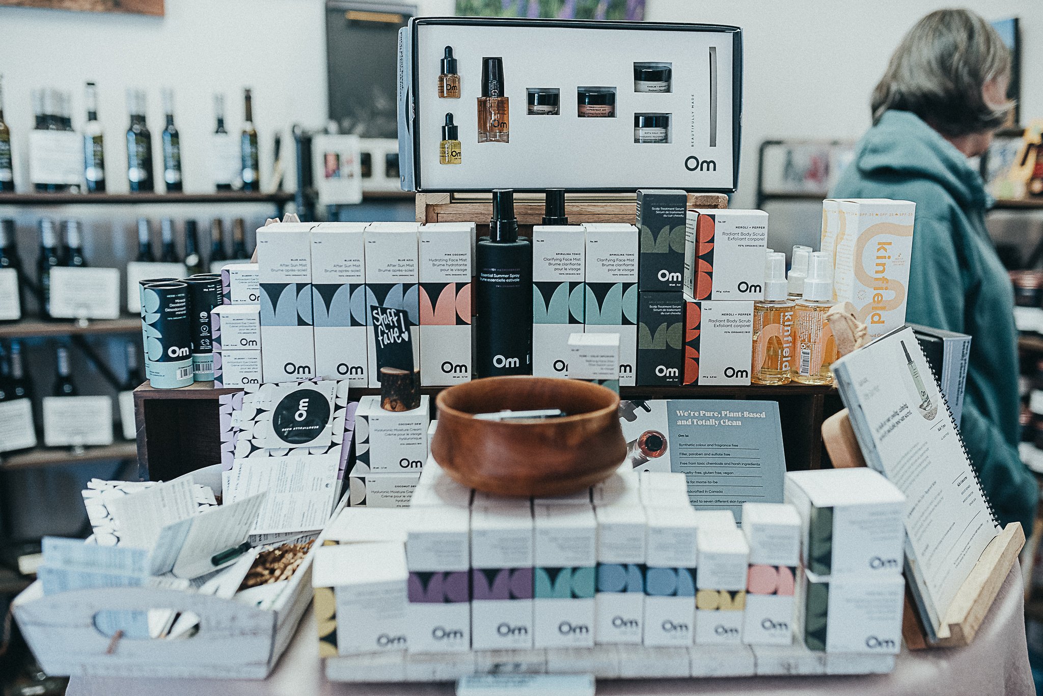 Boothbay Harbor Shopping • Maine Made Gifts • Small Business Goods • Local Makers • Hostess Gifts • Houseguest Gifts • Summer House Finds • Children's Gifts • Thoughtful Souvenirs • Gifts to Bring Home