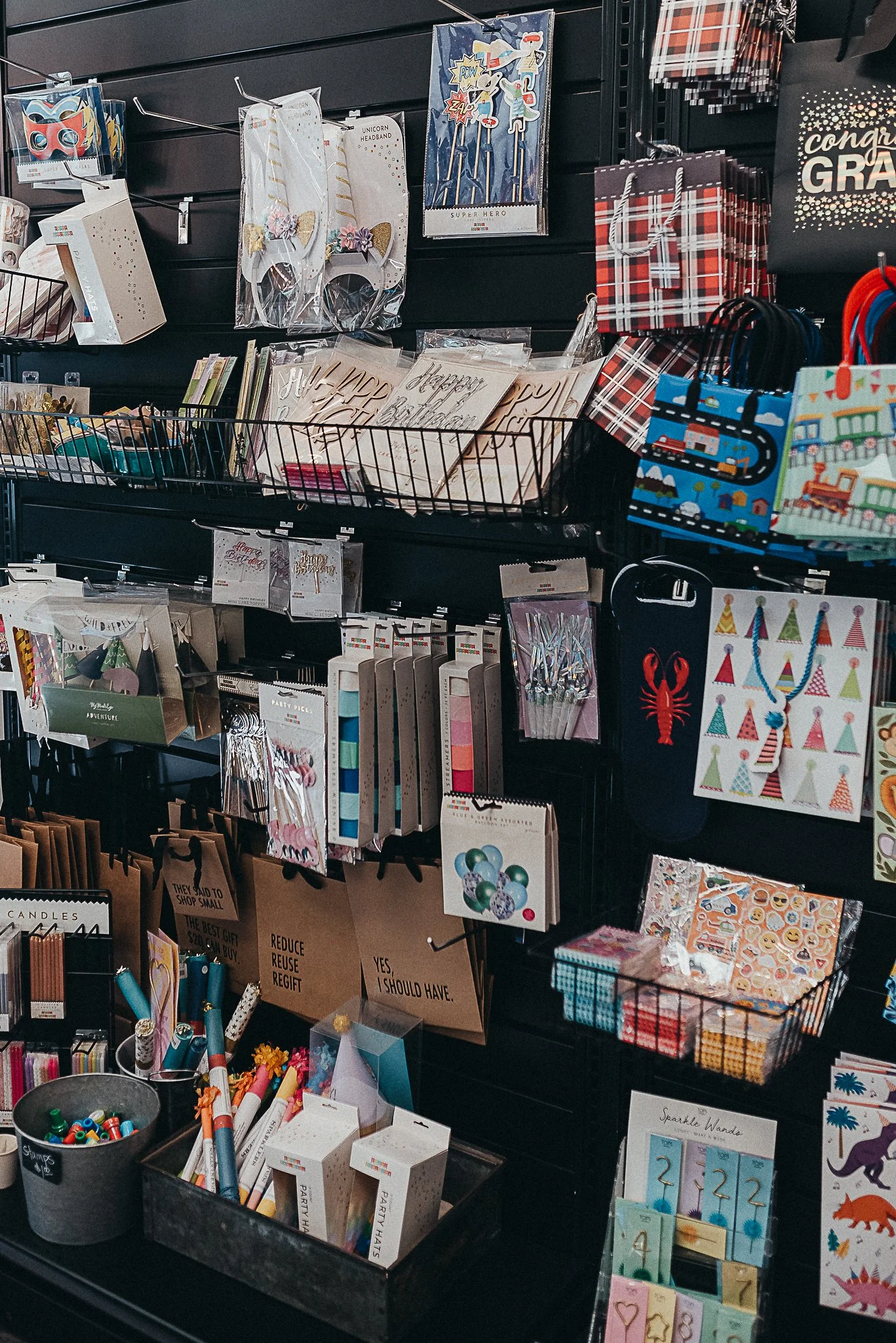 Boothbay Harbor Shopping • Maine Made Gifts • Small Business Goods • Local Makers • Hostess Gifts • Houseguest Gifts • Summer House Finds • Children's Gifts • Thoughtful Souvenirs • Gifts to Bring Home