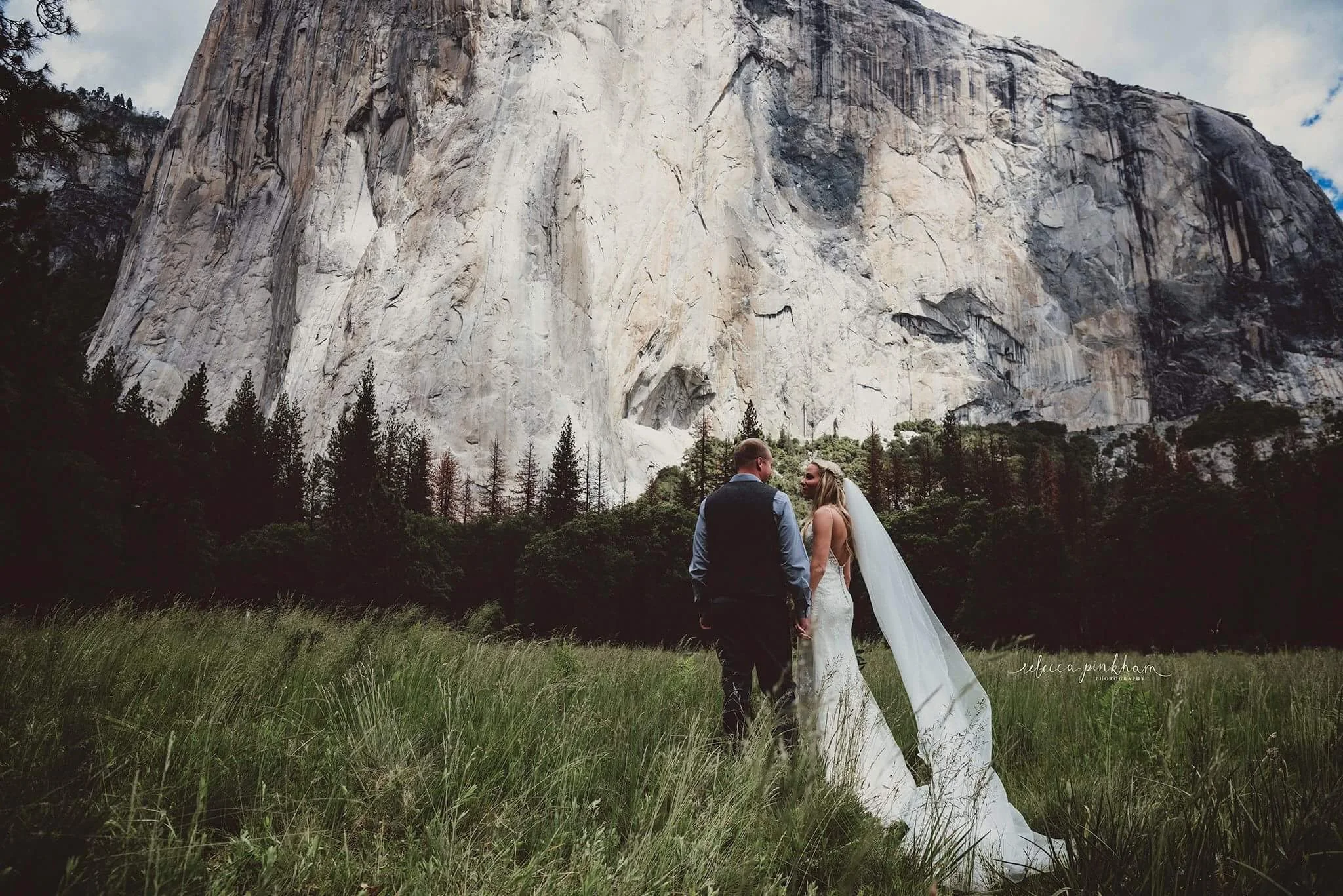 Acadia National Park elopement photographed by a Maine elopement photographer with expertise in coastal weddings, national park permits, and intimate ceremonies
Downeast Maine elopement photography capturing a couple getting married along the rocky c