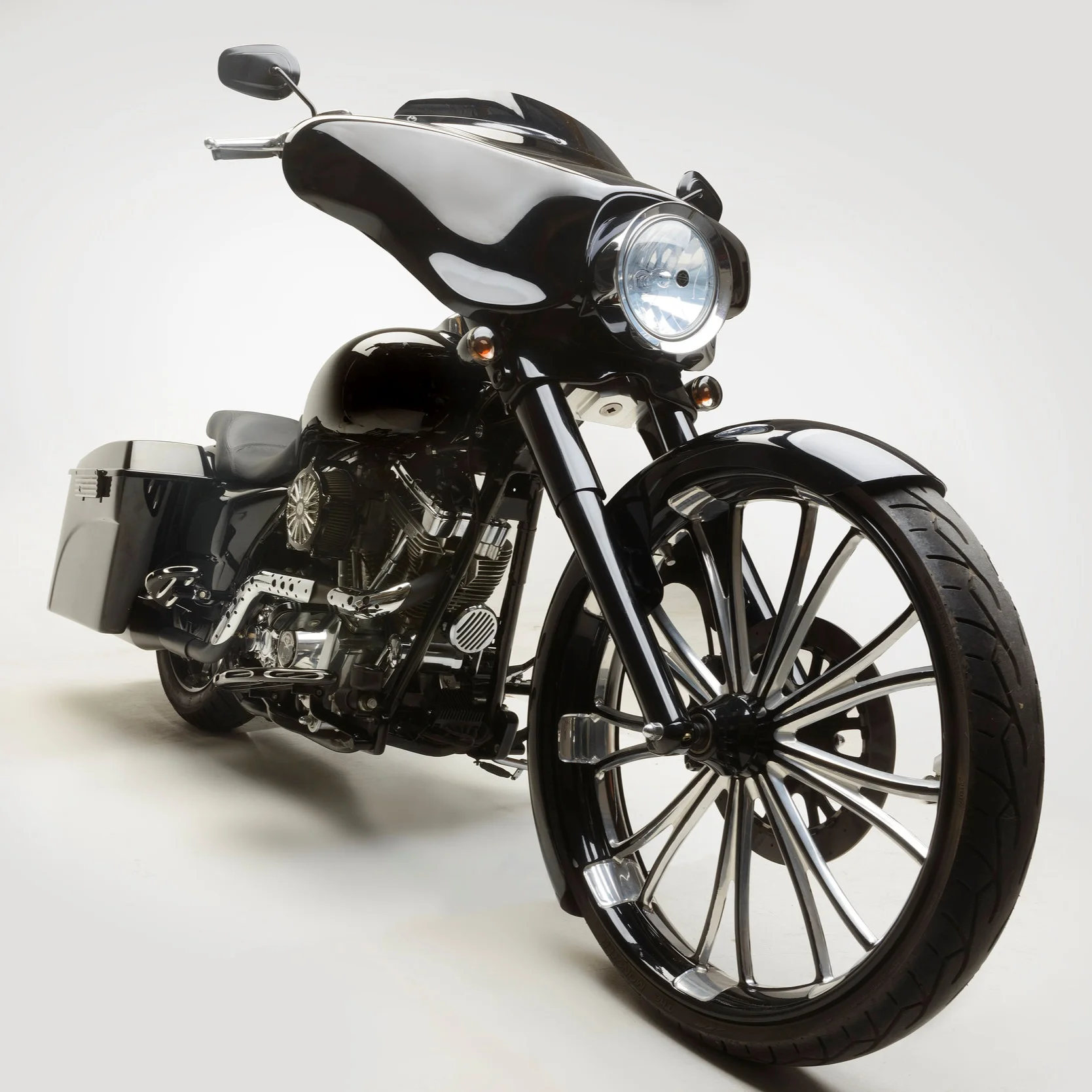 Stremmel Auction - Motorcycle - Detail Front Right quarter.jpg