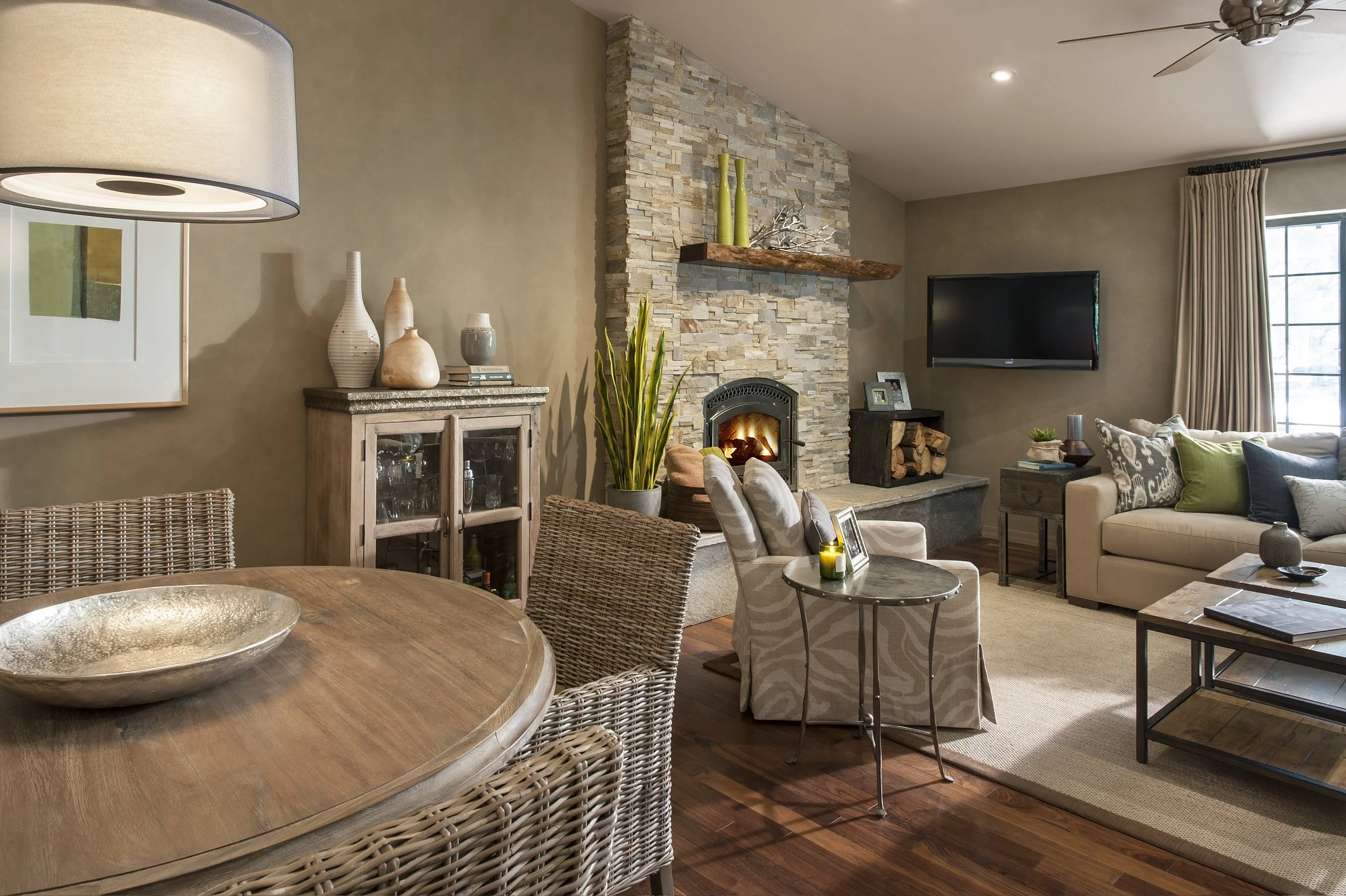 13-051-02a Dining to Living.jpg
