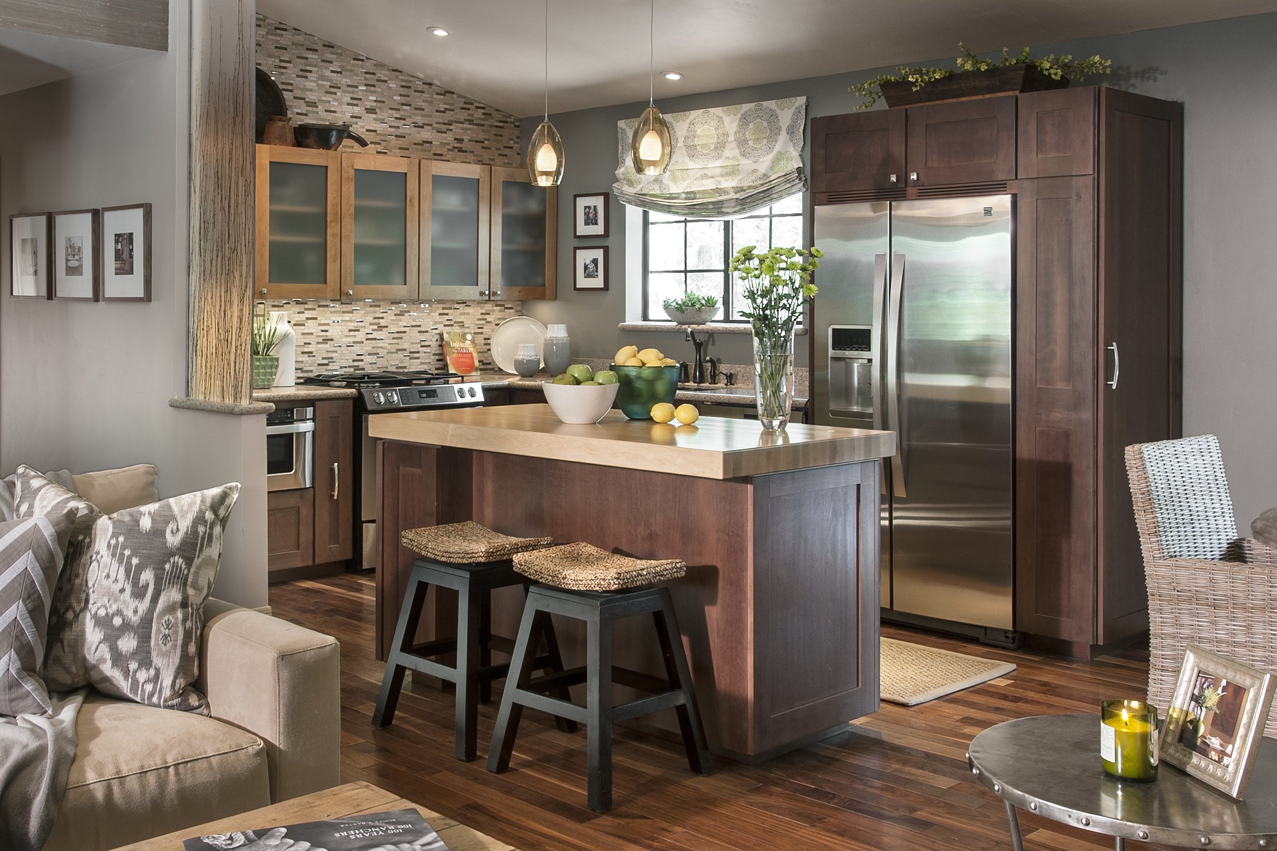 13-051-04a Kitchen.jpg