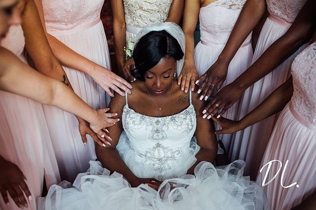 When I saw this image on the LCD I bought passed out!  What do you guys think about this moment?
EXIF: 35mm, 1/100th, f/2.8, ISO 800
.
.
.
.
.
#southernnoirweddings #munaluchibride #blackbride1998 #ncweddingphotographer #ncweddingphotography #charlot
