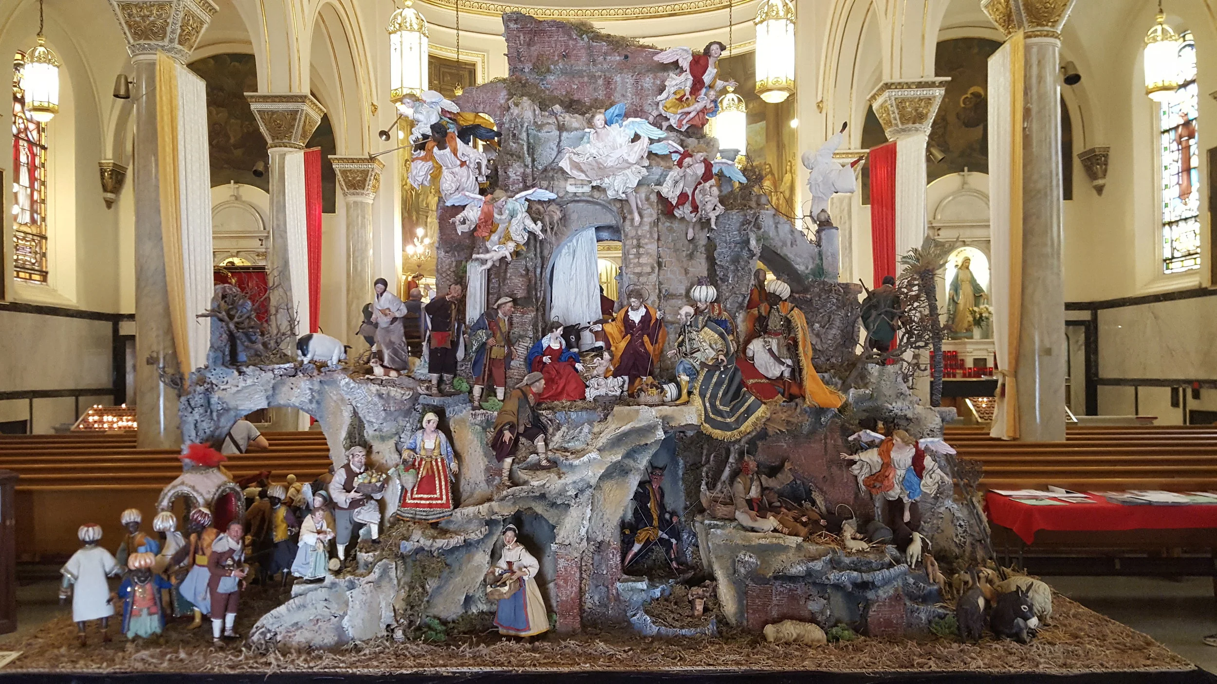 World Between Worlds: The Neapolitan Presepe
