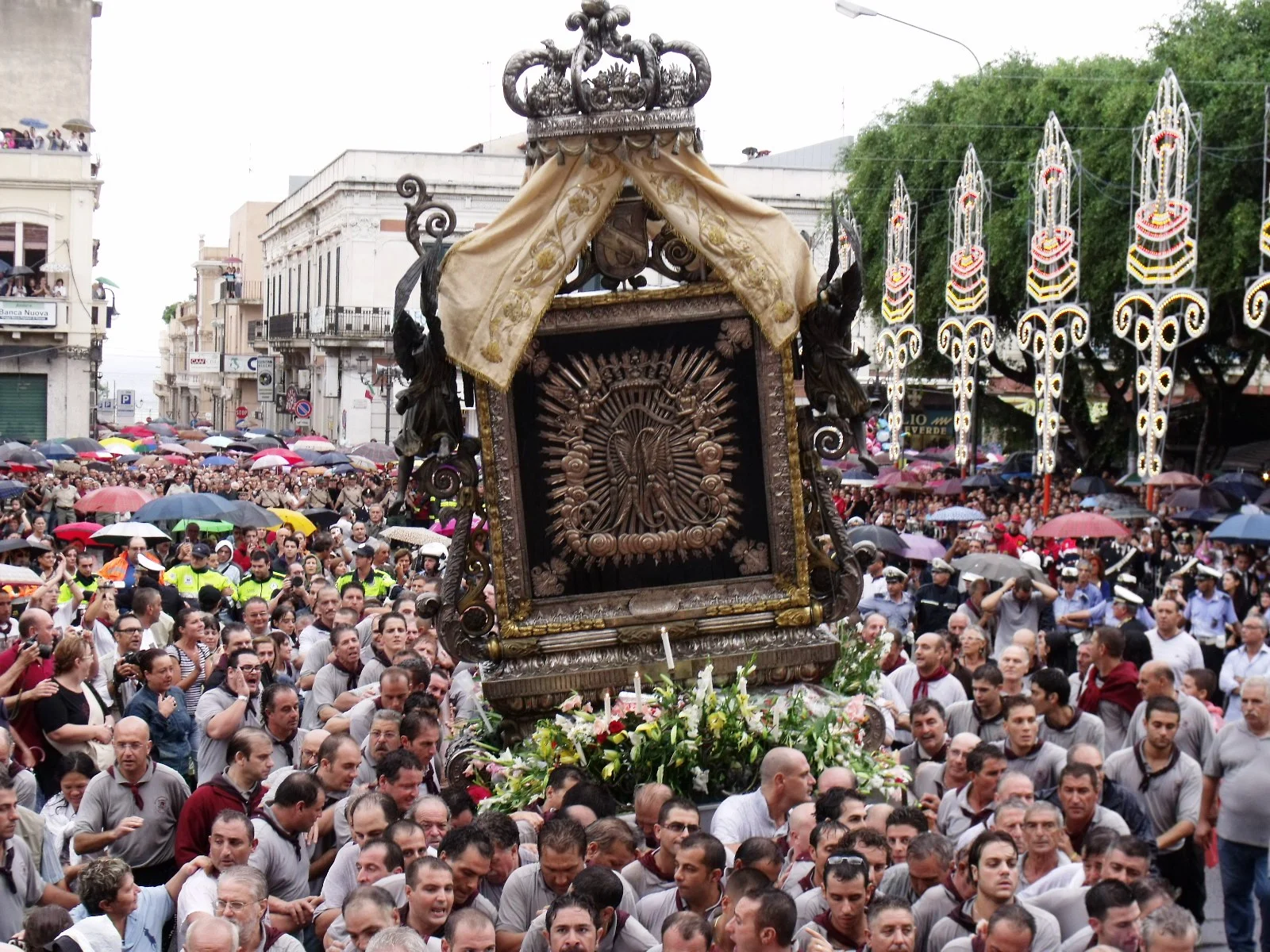 Vintage Video: Feast of the Madonna della Consolazione in Reggio Calabria 