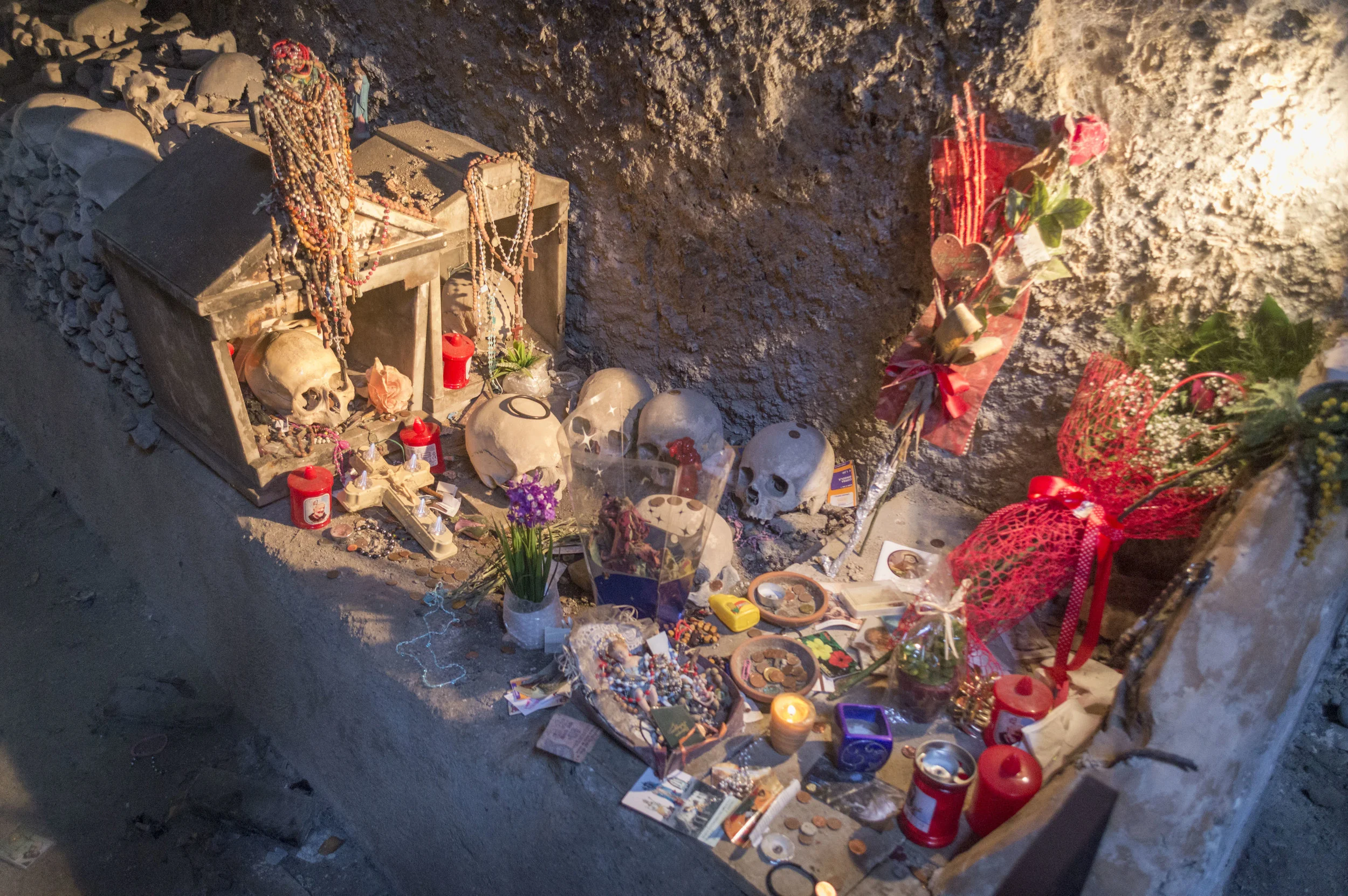 Cimitero_delle_Fontanelle_-_DM_-_026.jpg