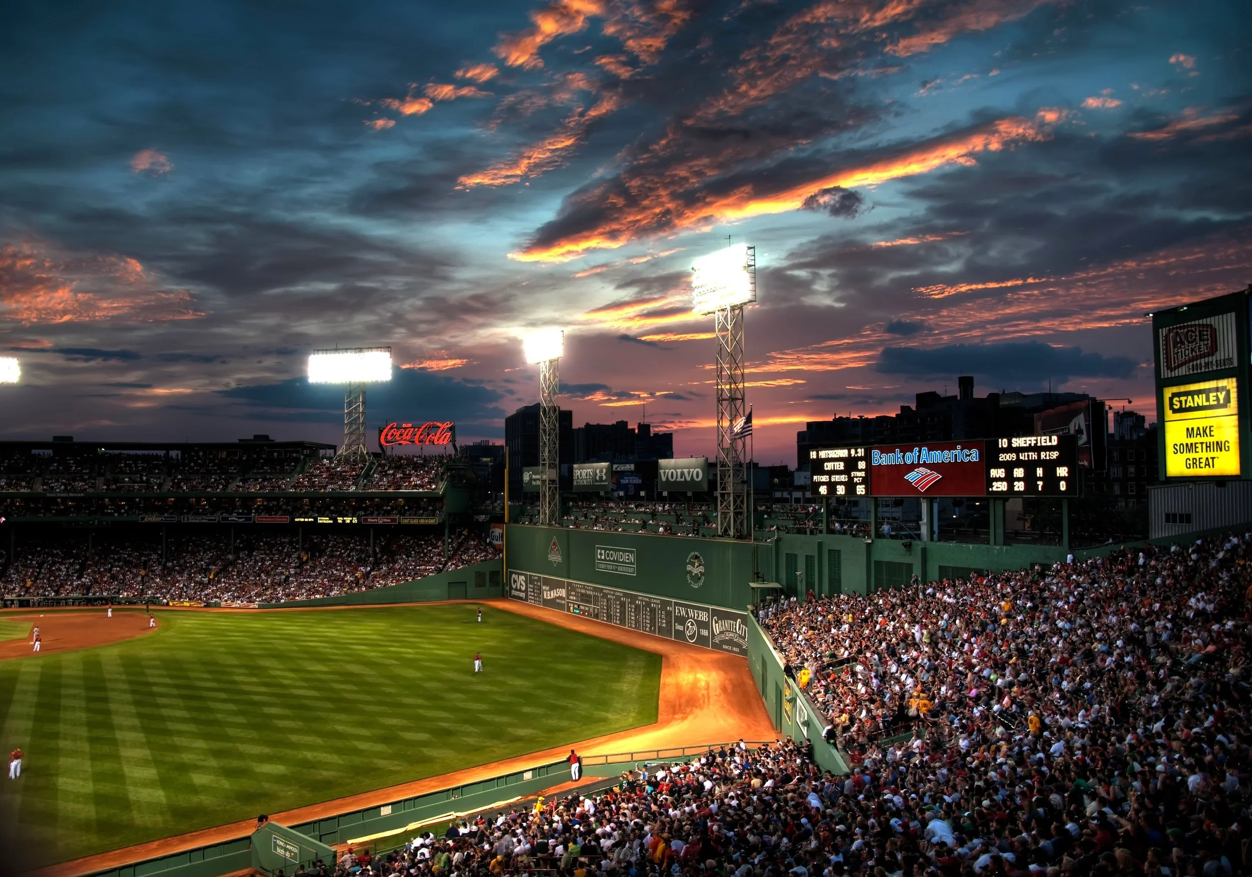 Fenway_Park_2009_(2).jpg