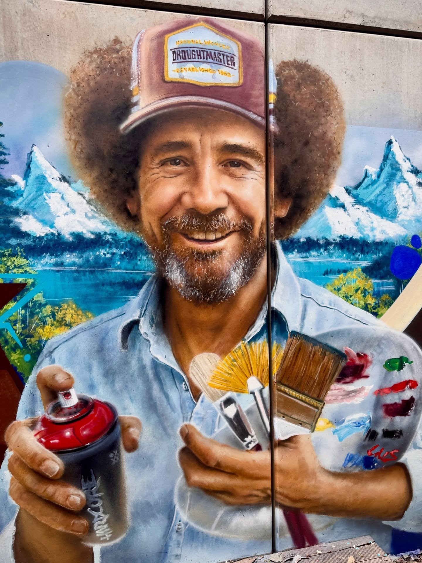 ✨ We don&rsquo;t make mistakes, just happy accidents 🖌️ Freeway Bobby Ross with METUE &amp; KMUTES Every day is a good day when you paint.

⚡@wtcs_crew
📍@artillerymagazine 
🎨 @mtnaustralia 

&nbsp;#artilleryworldwide&nbsp;#bobross 
#painting&nbsp;