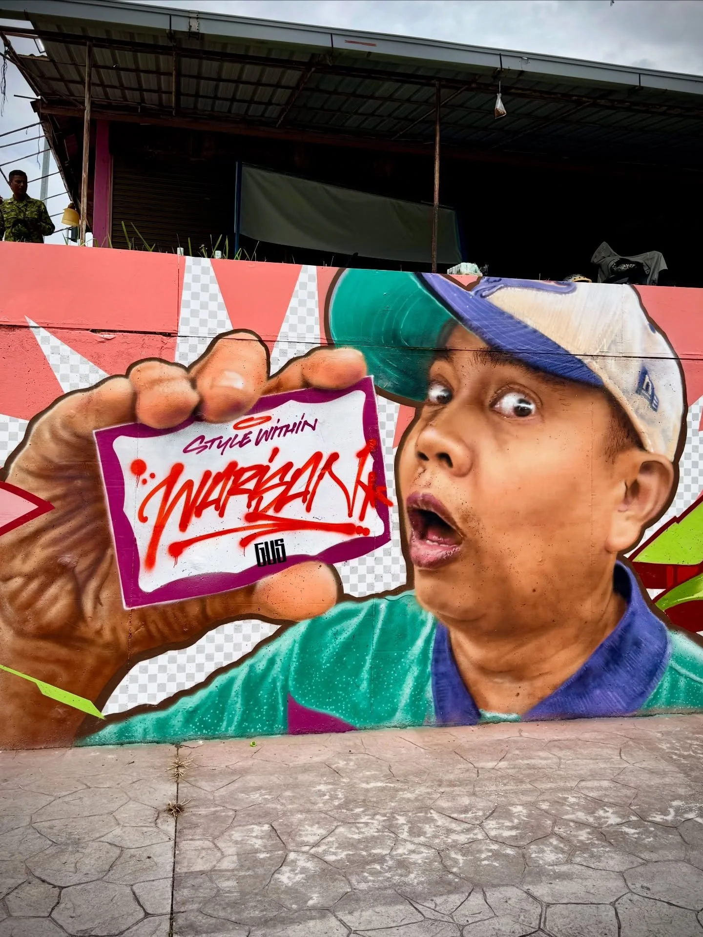 Photos from here in Ipoh, Malaysia 🇲🇾🇲🇾 for&nbsp;@tembakdindingfest&nbsp;featuring&nbsp;@newba.
Style within &ldquo;Warisan&rdquo; (heritage)
painting next to&nbsp;@asmoeroc&nbsp;and&nbsp;@newba. And got&nbsp;@kid_silk&nbsp;on the hand styles 💥
