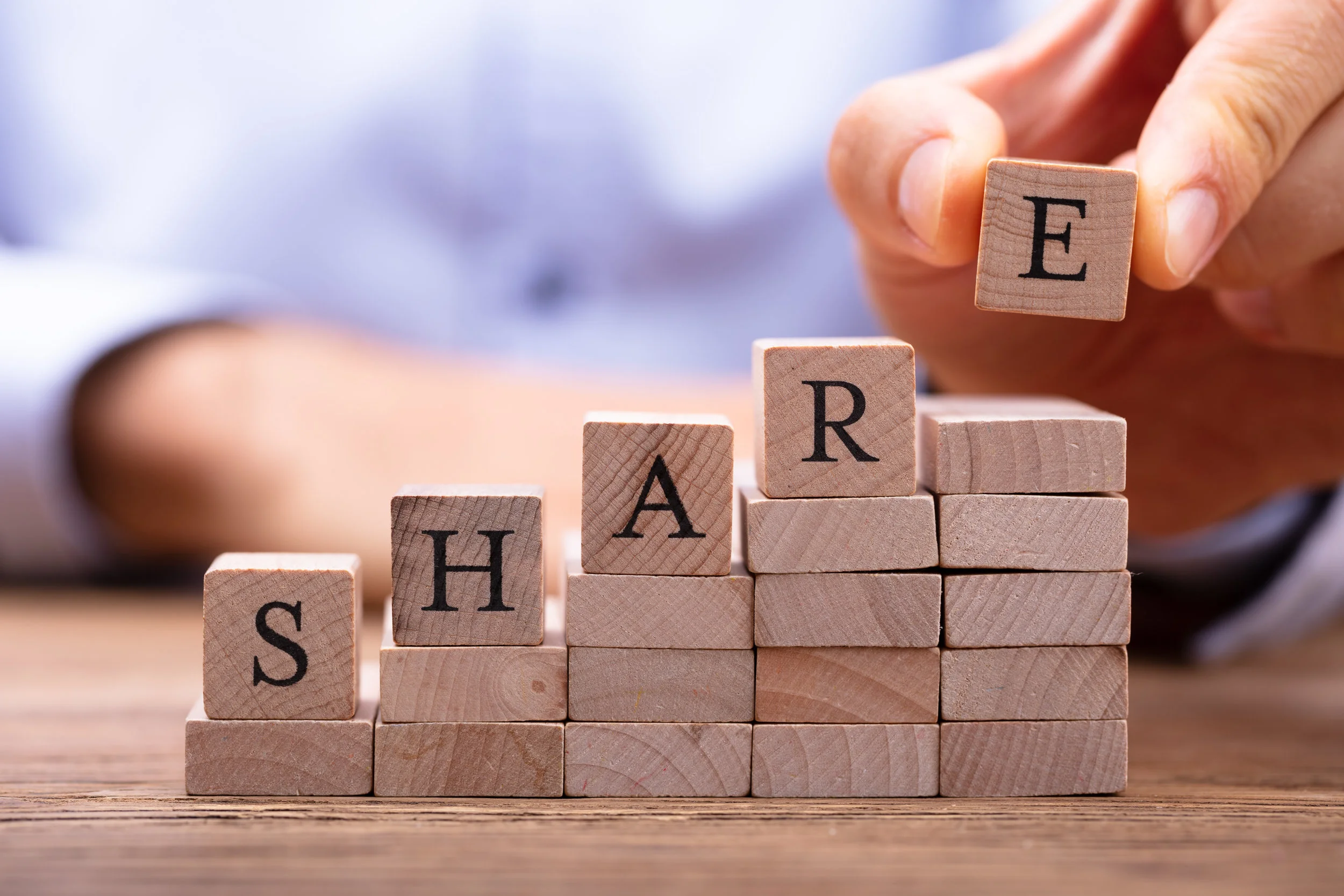 The value of sharing knowledge