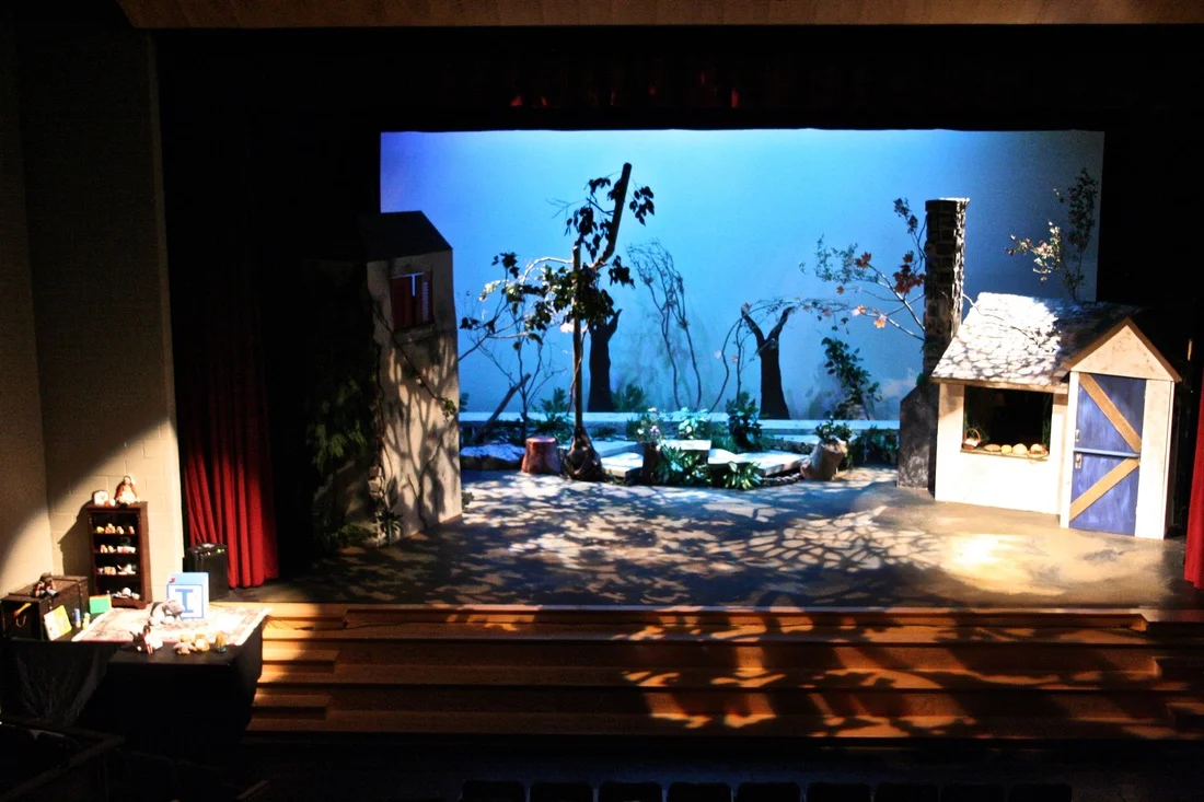 Saint Andrew's School "Into The Woods" (Scenic/Lighting Design, Technical Direction)
