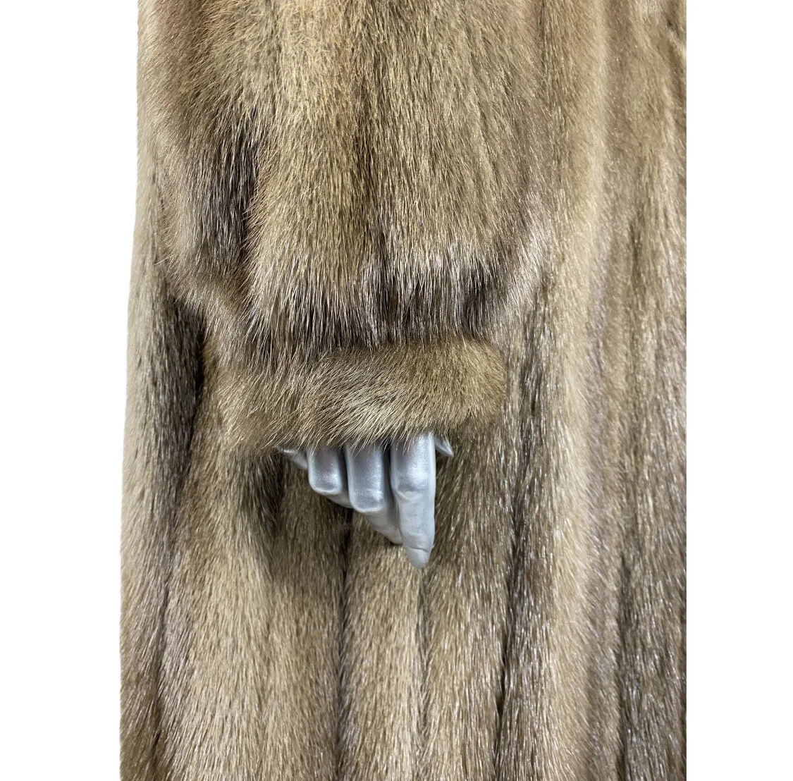 10324812-8893-47C2-AA18-918CB7FC09ED