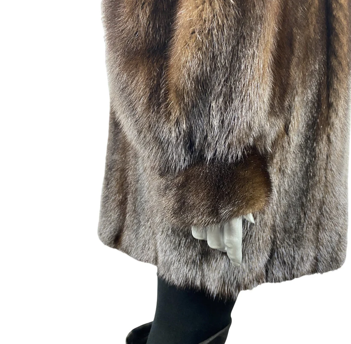 DEDD4781-DCB8-4313-A131-FBBD1E9F1B2C