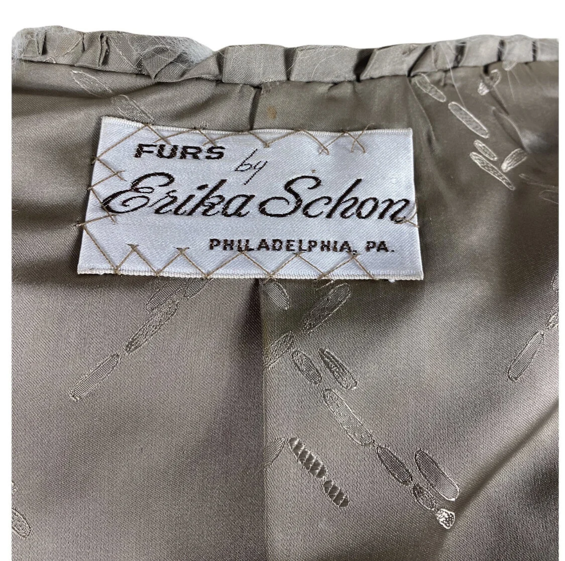 1C8B3521-25F0-4EC3-9169-7E112E5824CC