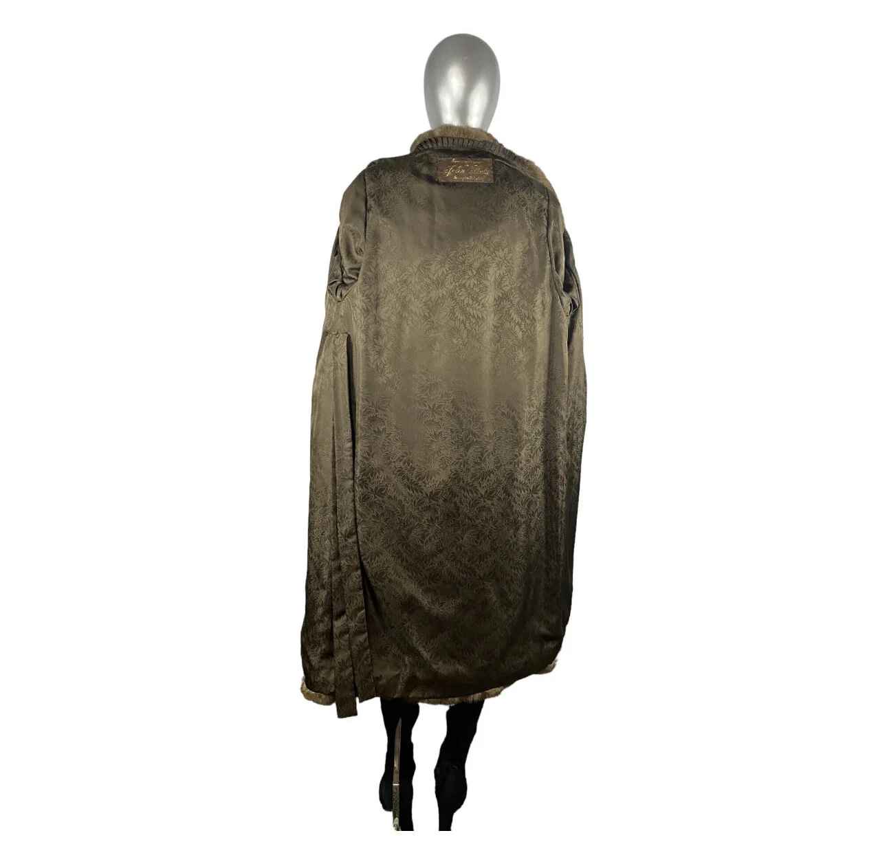 253AAEF3-A901-4DD5-8BF3-48D3D794F005