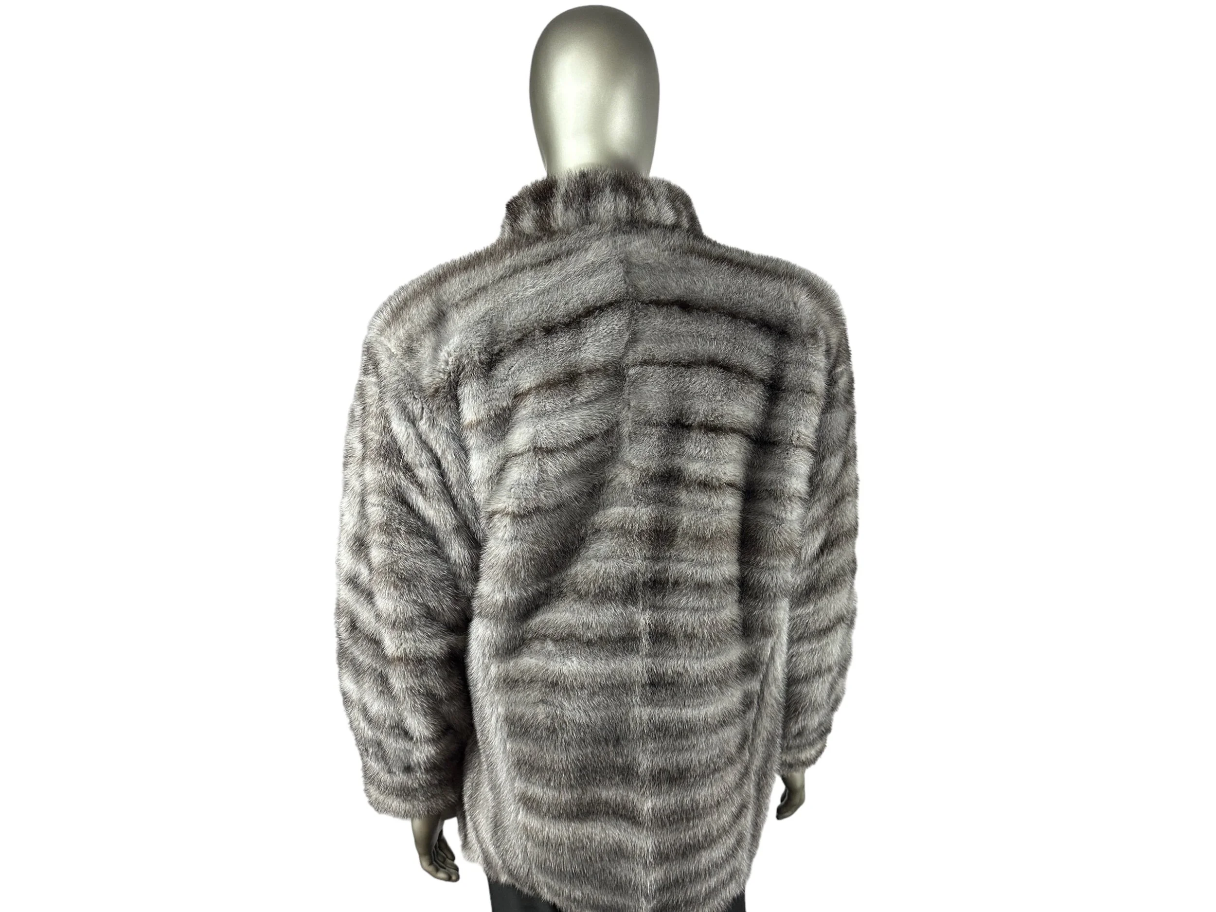 B02EFA26-29DF-47C0-959A-8C1595F8390E