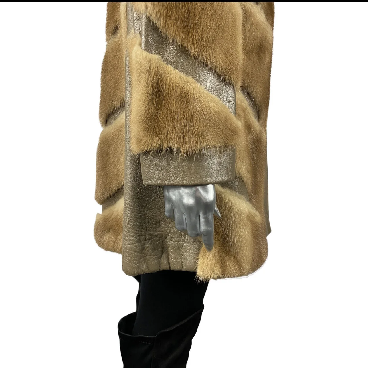 F315EDB8-FF3C-42FF-95BE-B2013C0DD70E