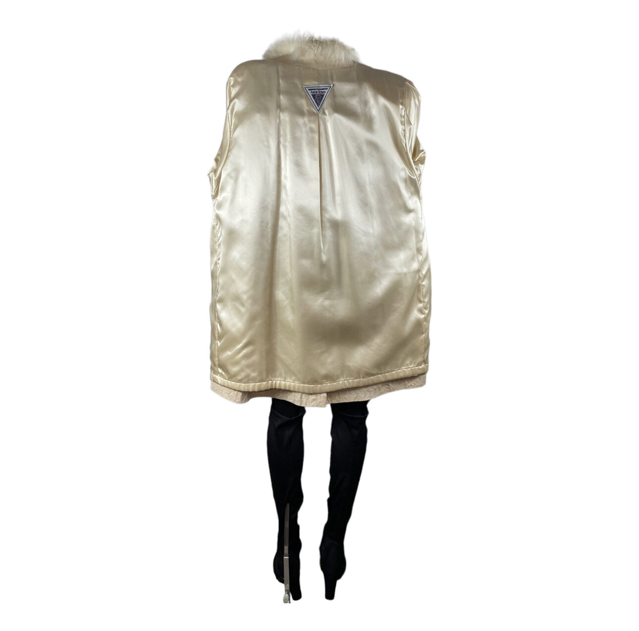 5F9A05DA-087F-4079-B9B2-ED42B6CF4C95