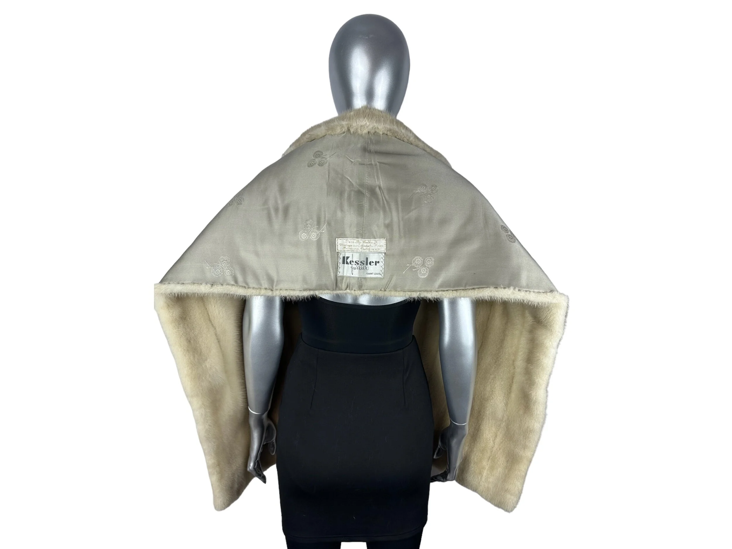 E2AB8CE4-F62F-406B-80EF-E8B3ACFD6AEB