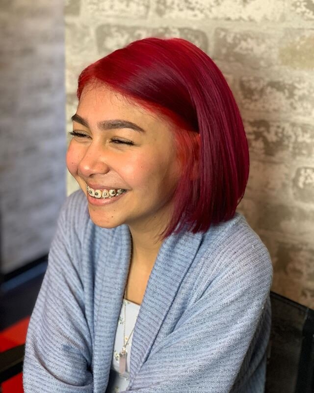 This beautiful soul is ready to rock her dream bday hair color to school!!!! This smile is why we lov our job!
Hair by Kim and Shane -
-
-
-
#beautiful 
#smile
#happy
#hairfantasy