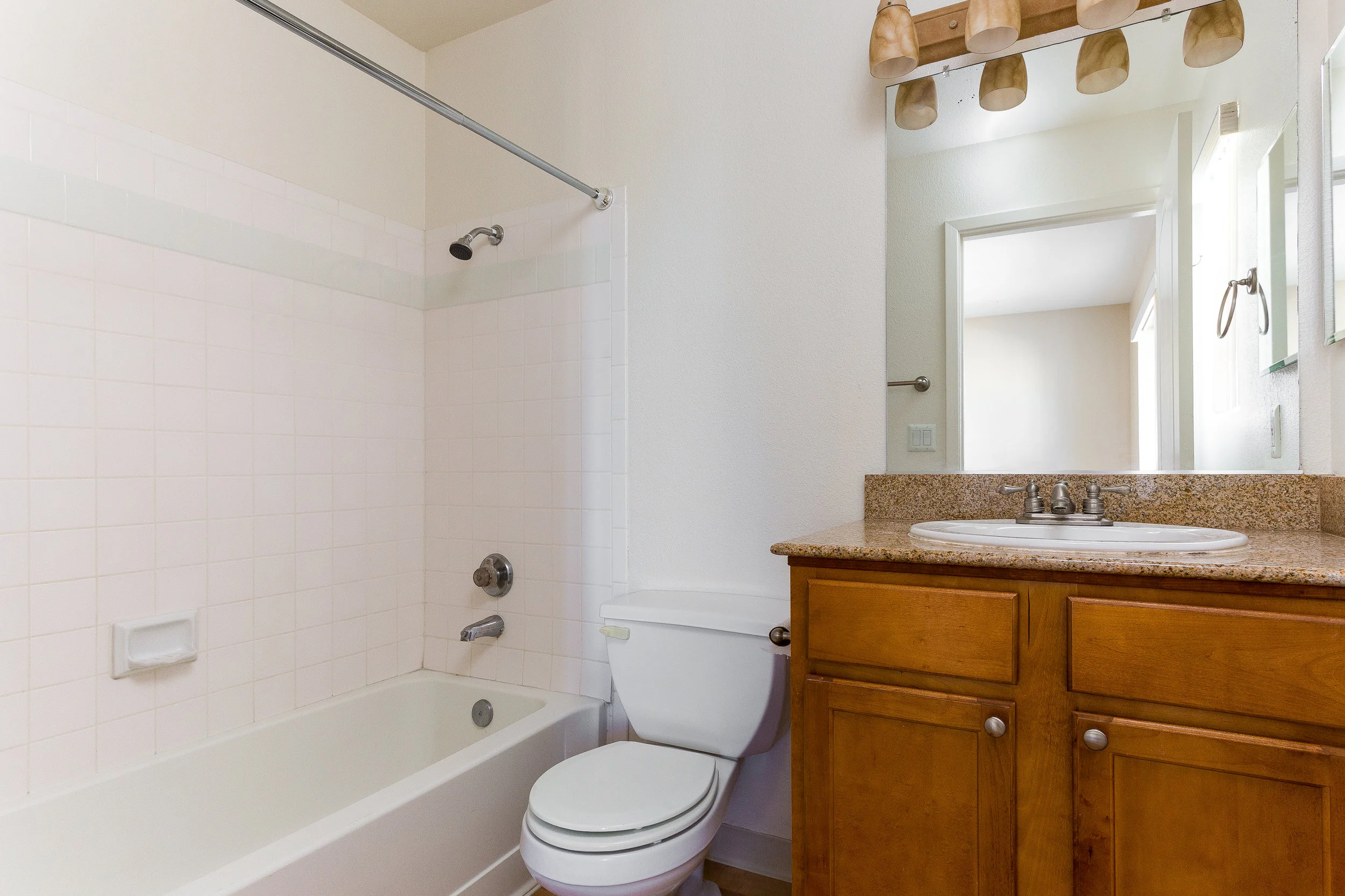 TourID: ~ Sam Bird-Robinson 41 Grandview #1305