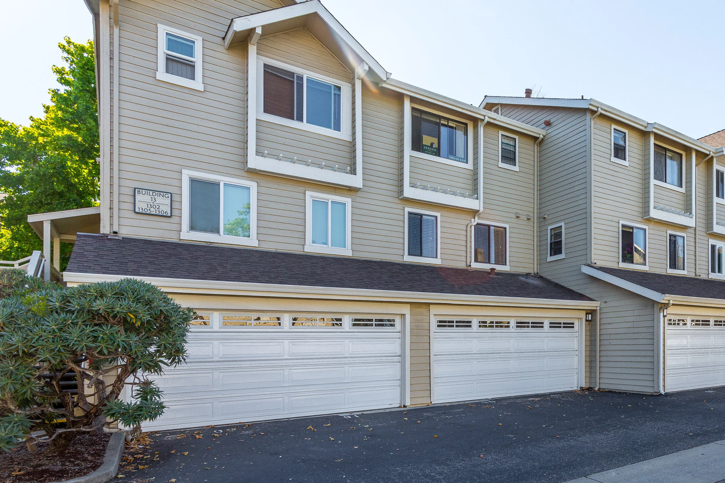 TourID: ~ Sam Bird-Robinson 41 Grandview #1305