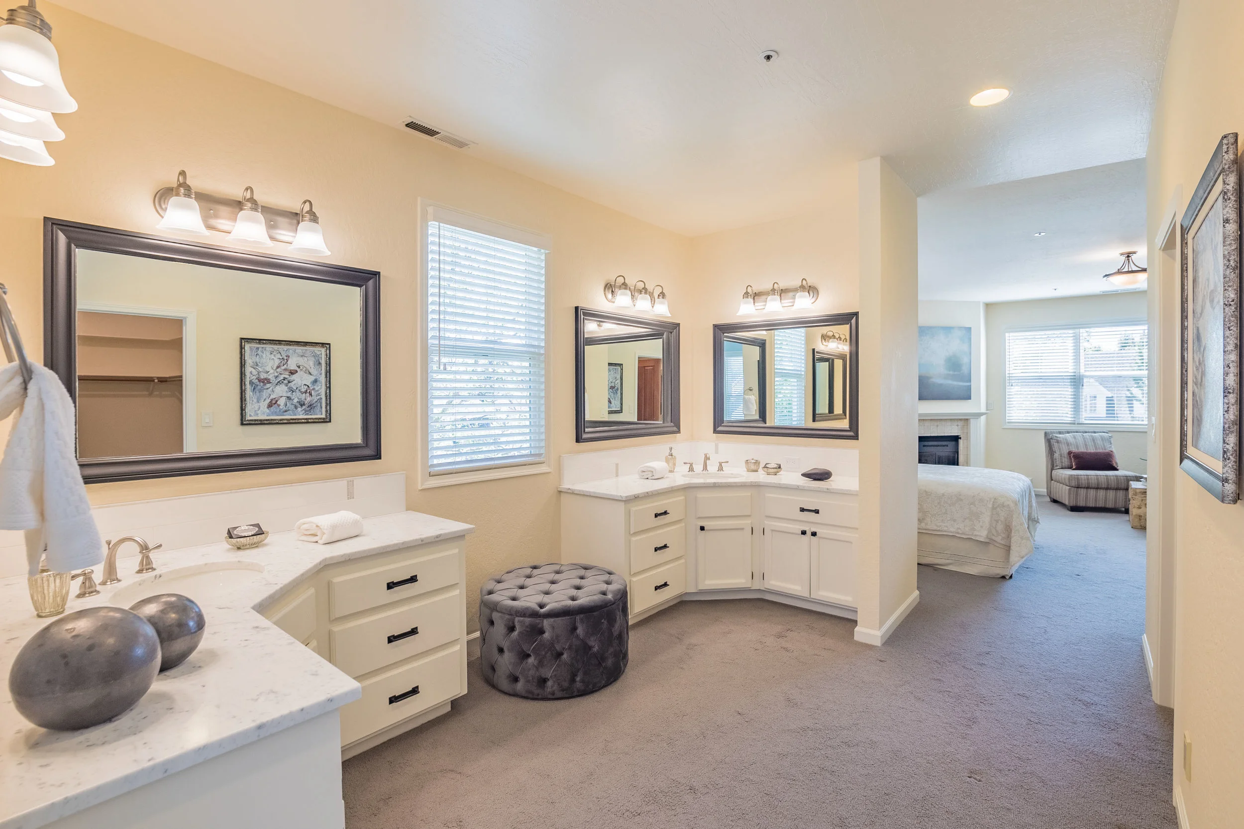 2-Story Remodeled Home 3-car garage in Westside 4 Bedroom 3 Bath