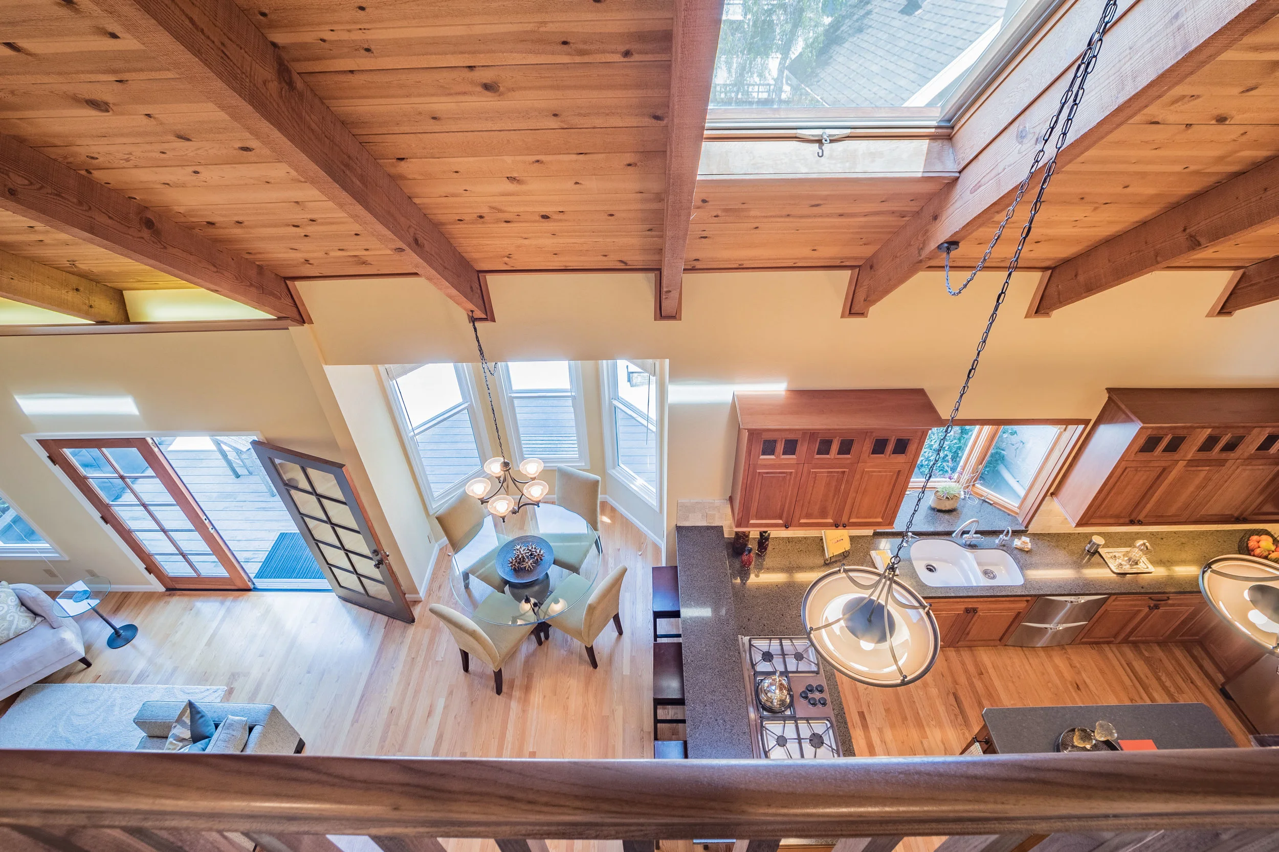 Open Floor Plan 4 Bedroom & 3 Bathroom Remodeled Home Private Ba