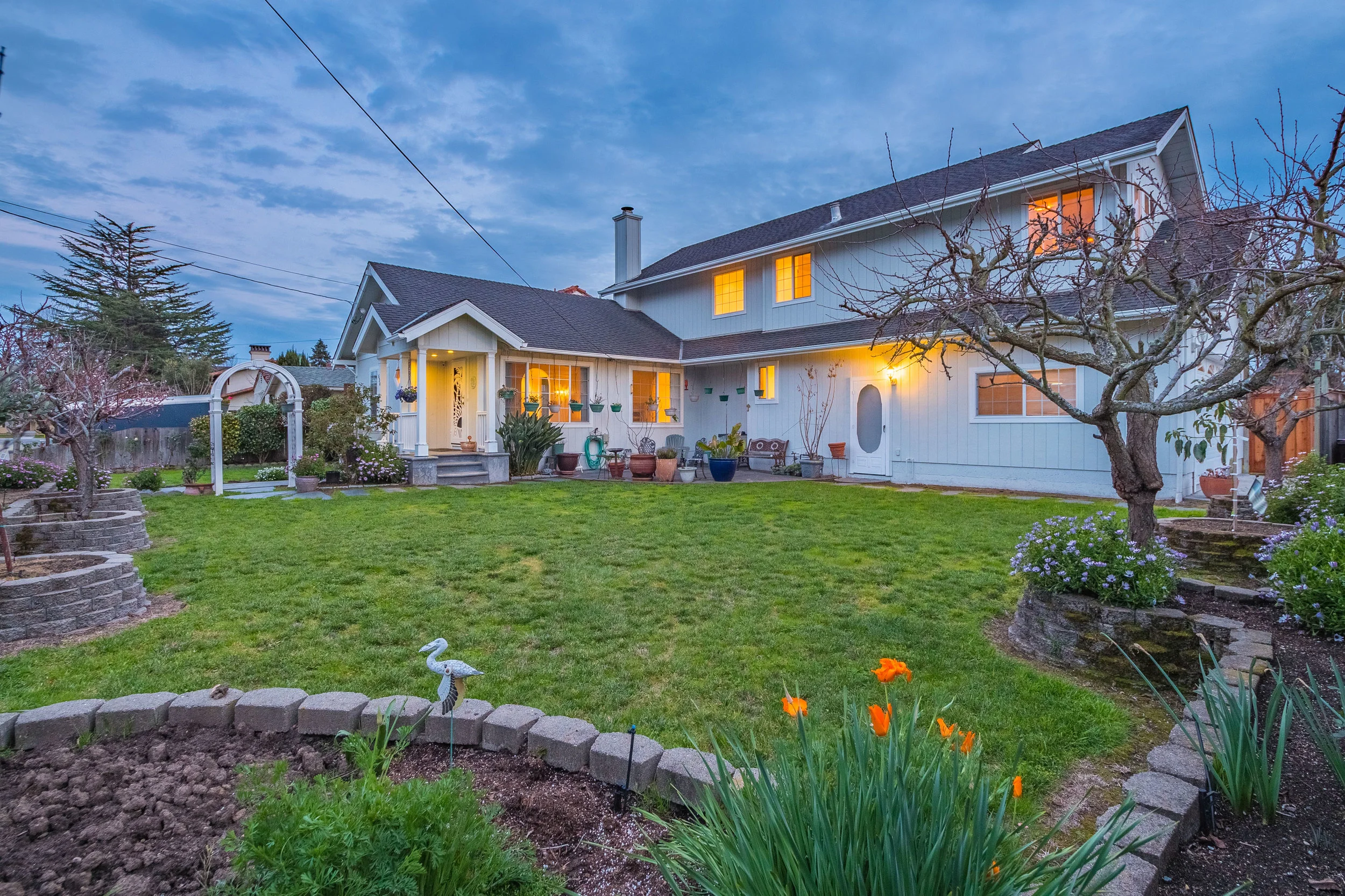 Large Home in Santa Cruz