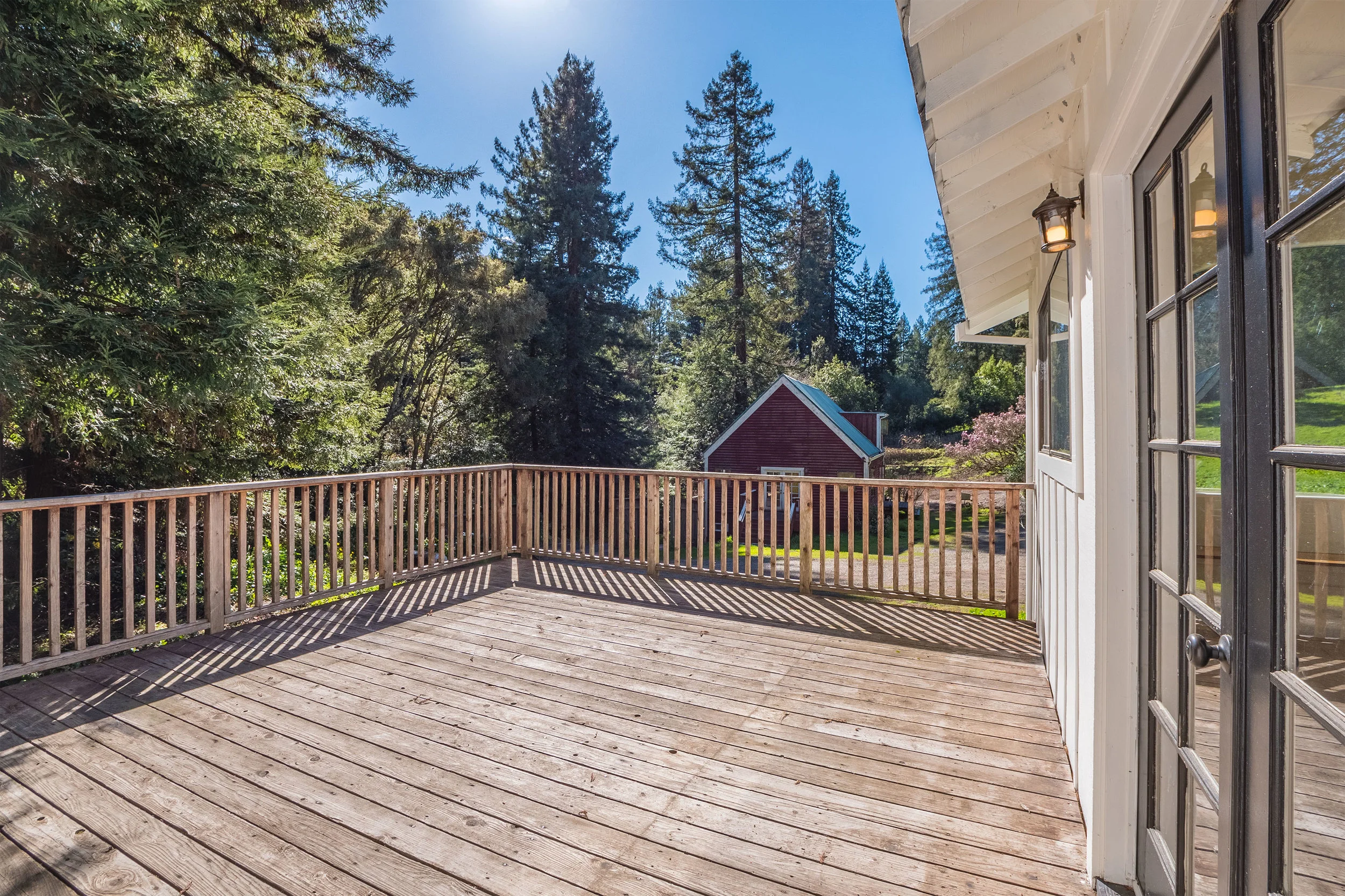 Private and Sunny Deck in Santa Cruz Mountains