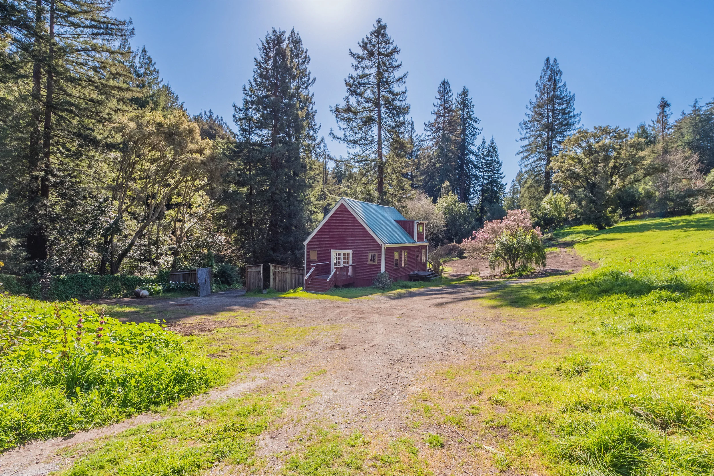 Sunny and Flat Acreage in Aptos, California