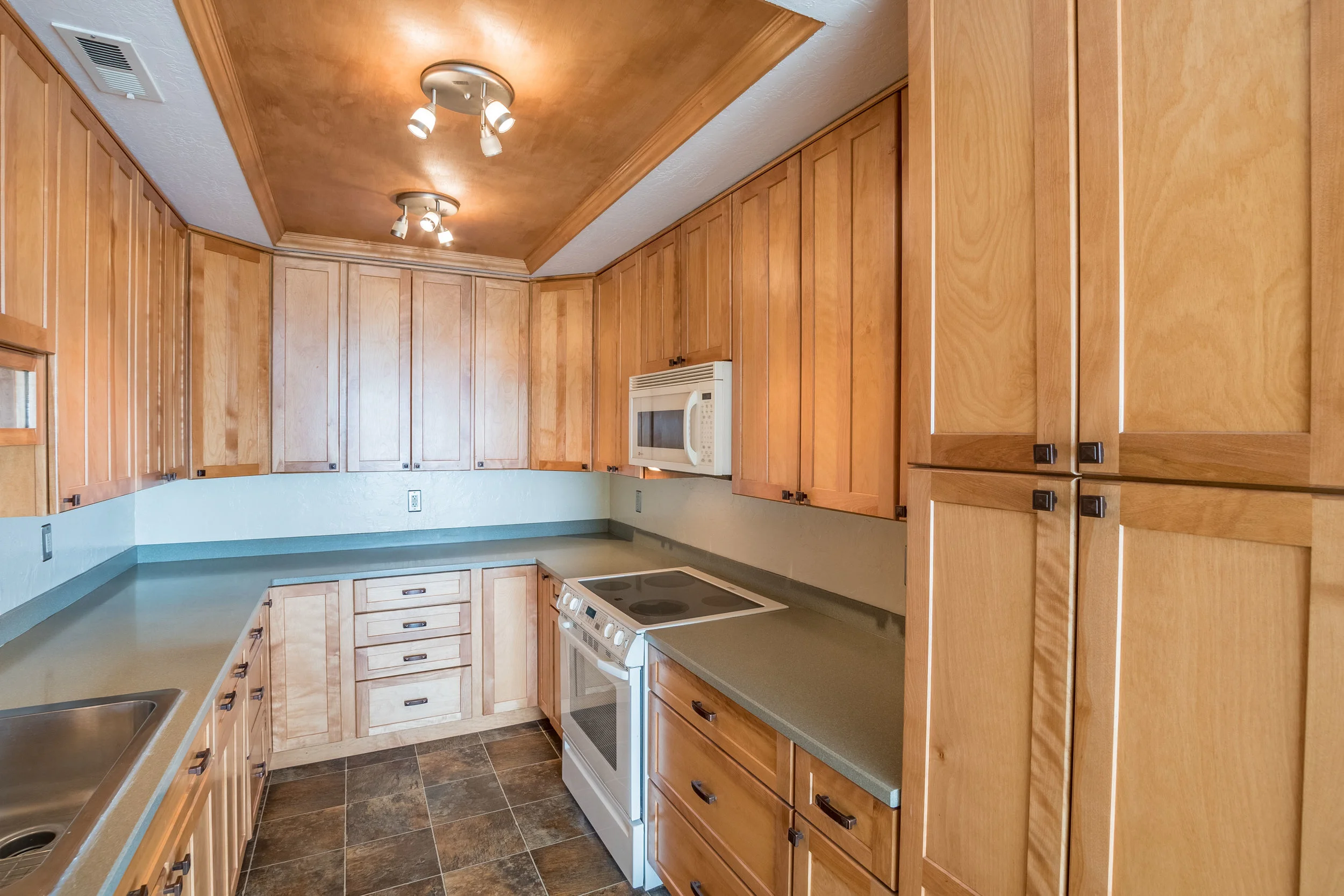 Realtors in Santa Cruz Aptos Condo