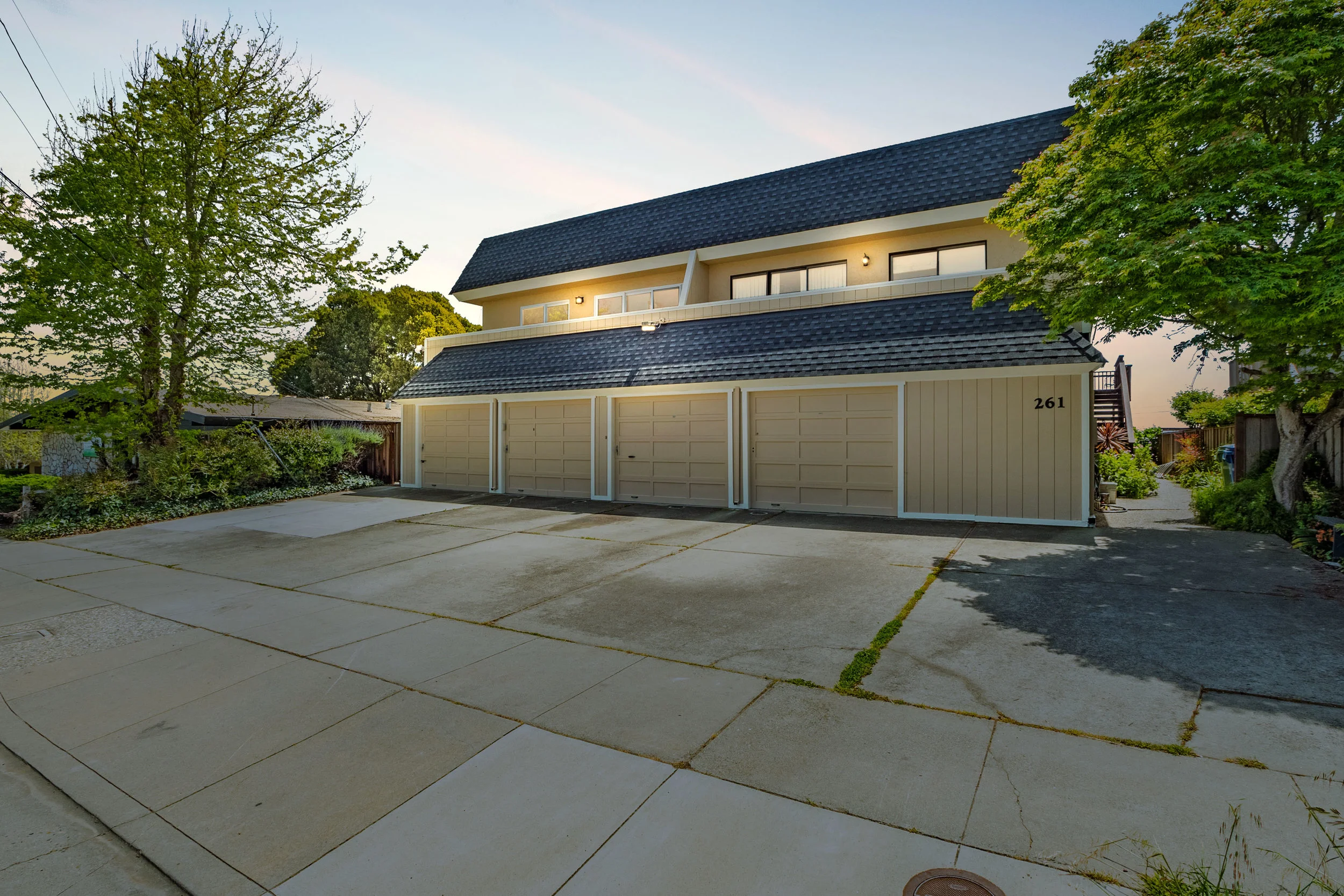 Spacious 3 Bedroom Condo in Aptos