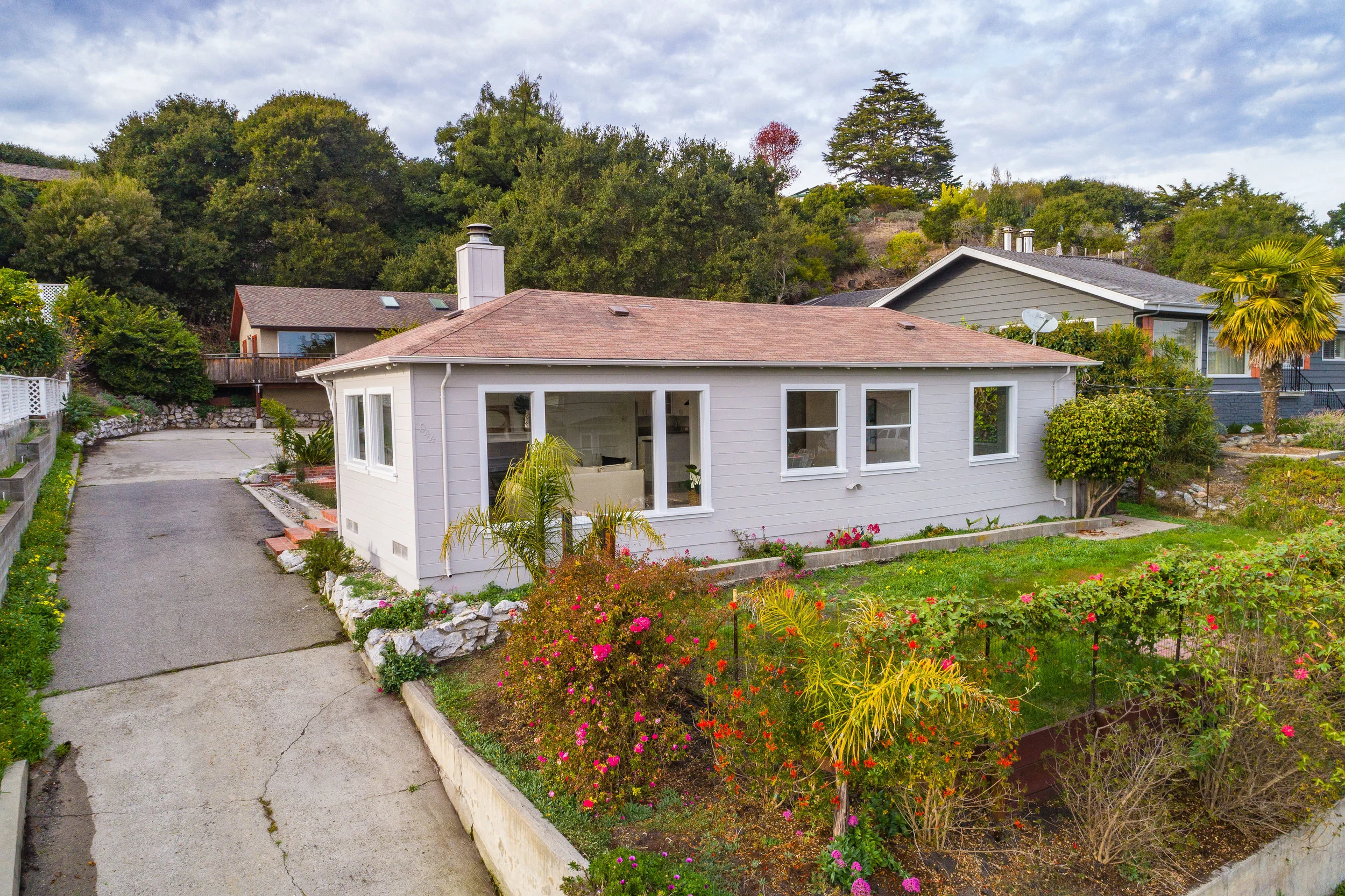 Real Estate Office In Santa Cruz 1736 Sq Ft Home In Westlake Sch