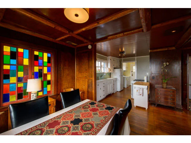 Real Estate Agents In Santa Cruz 1 Bedroom Cabin