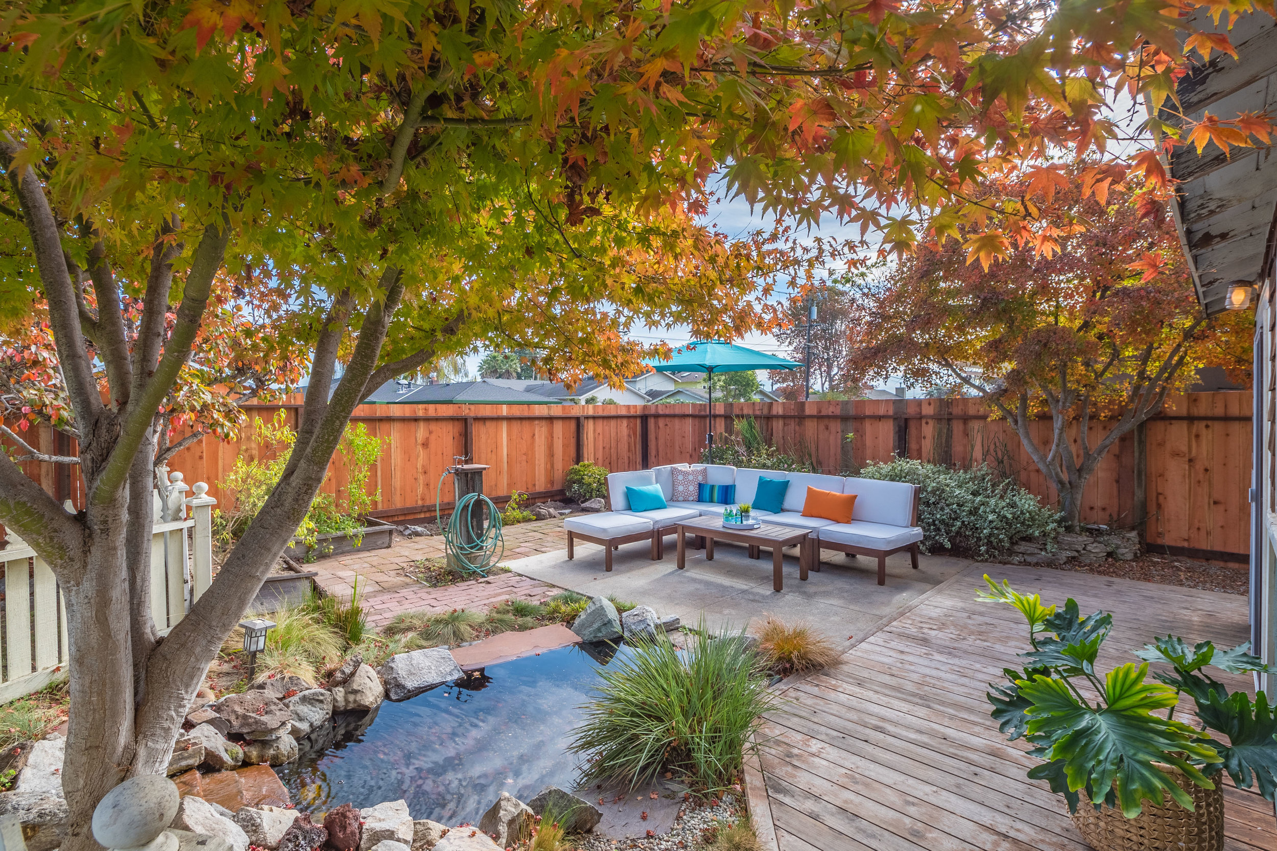 Large Home with Landscaped Yard on the Westside of Santa Cruz, C