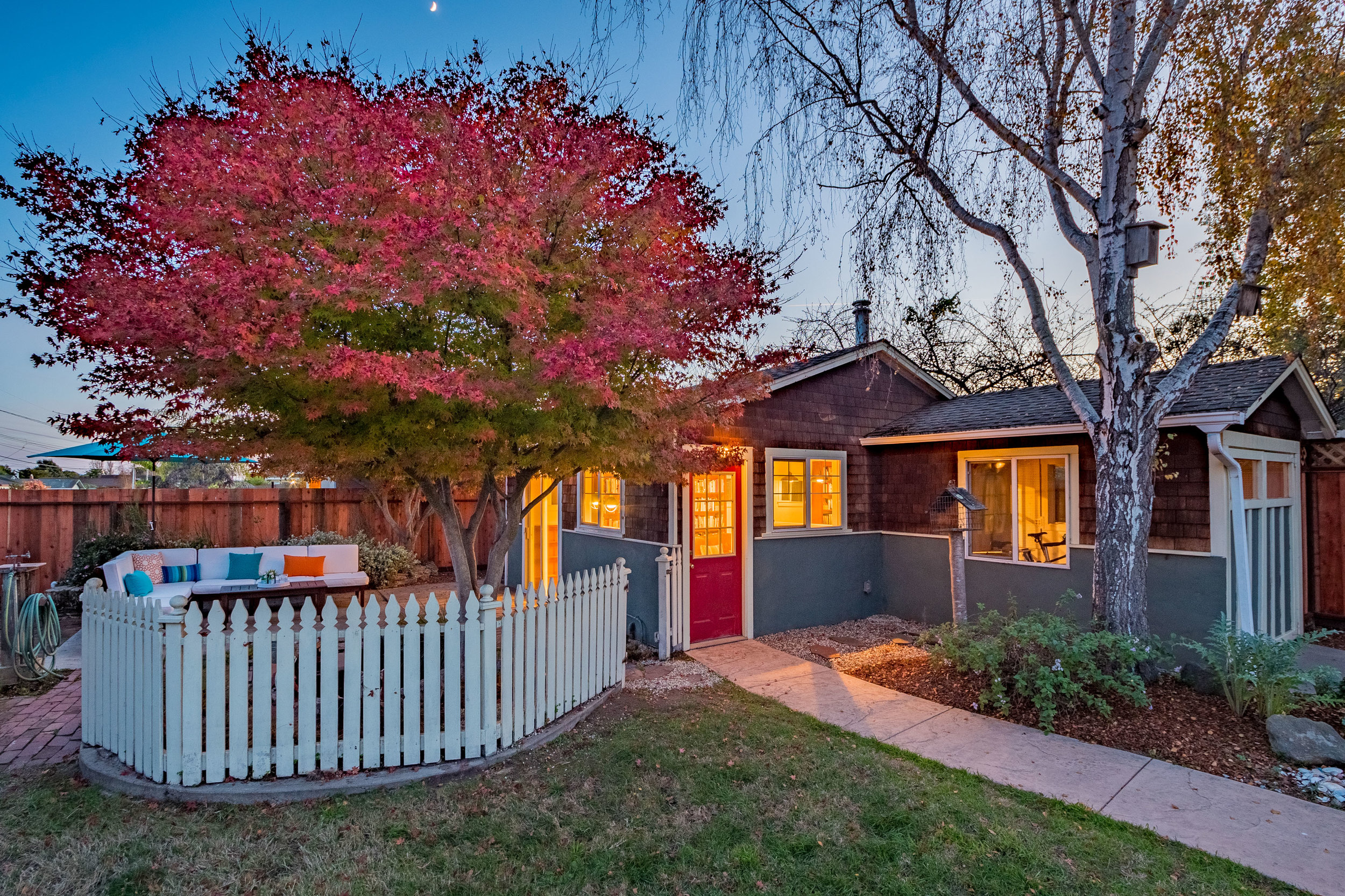 Landscaped Backyard in Santa Cruz