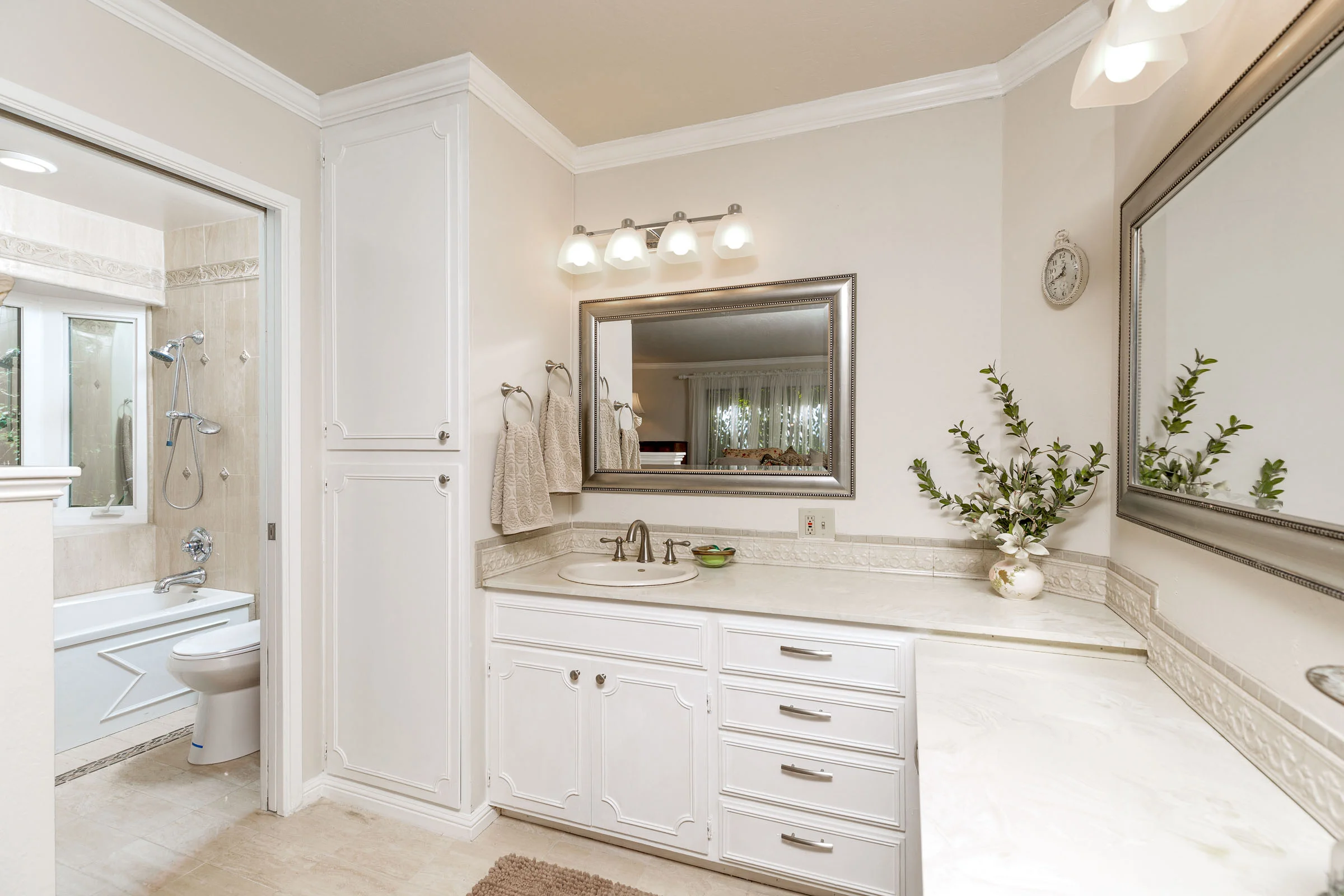 Master Bathroom Santa Cruz Real Estate