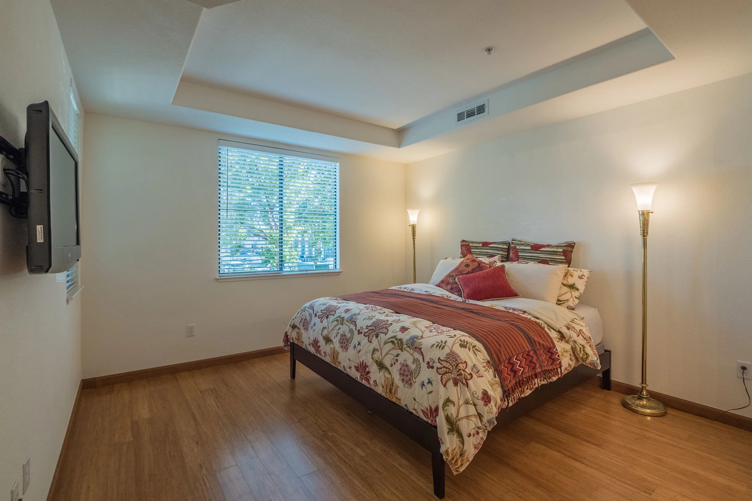 2 Bedroom Condo Close to Apple Cupertino