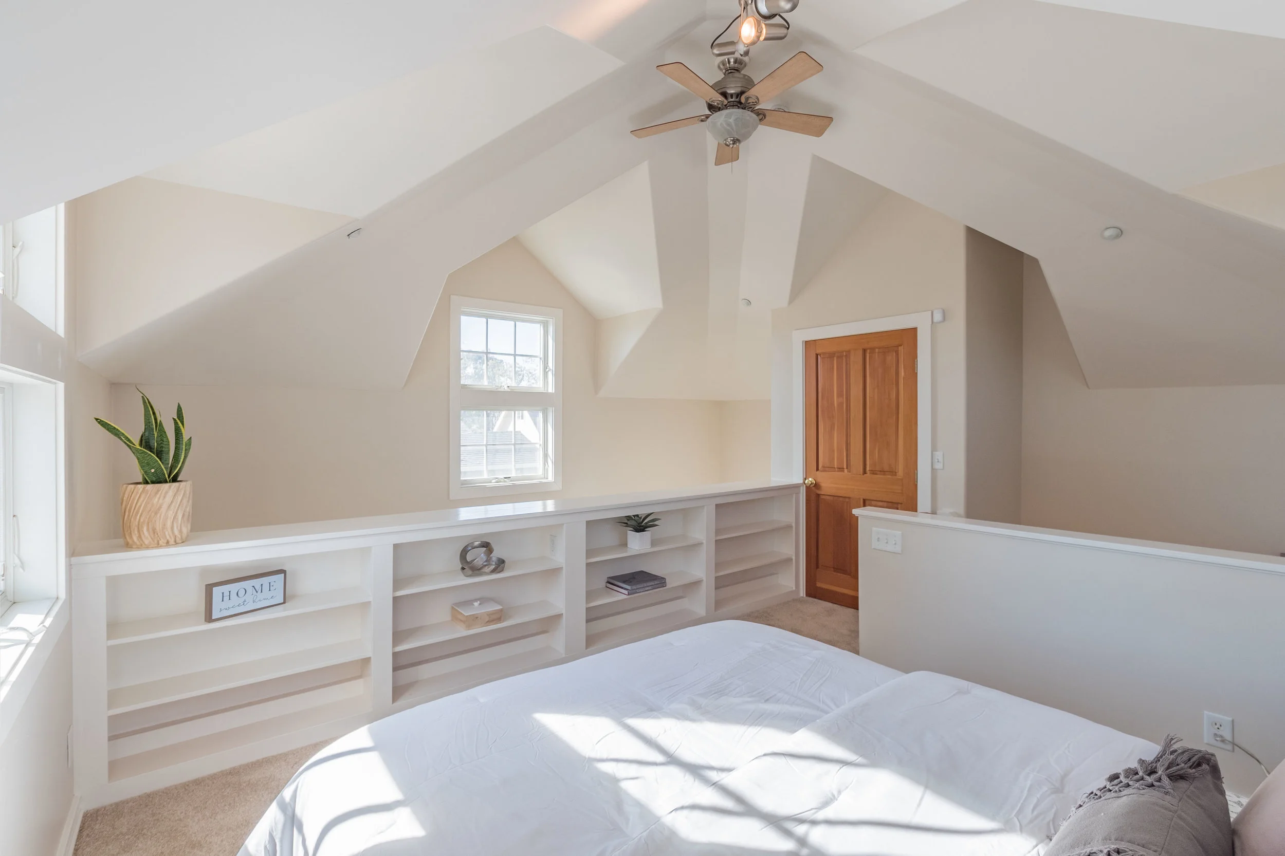 Built-In Shelves Santa Cruz Realtor