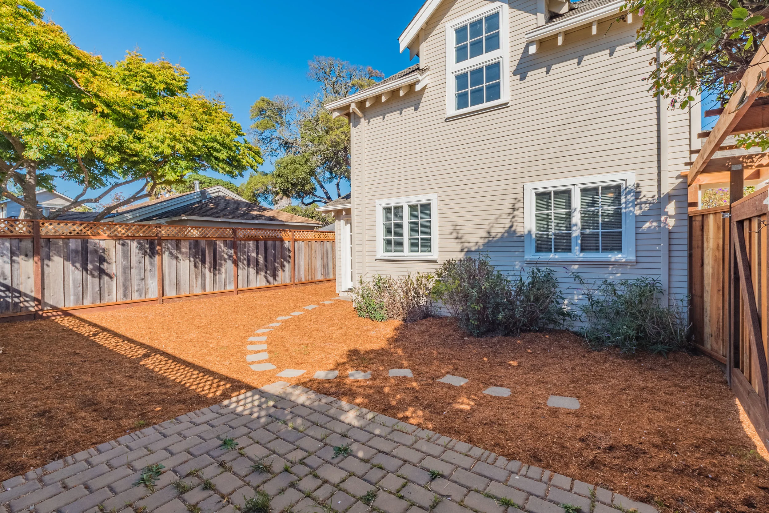 Sunny Backyard Santa Cruz Realtor