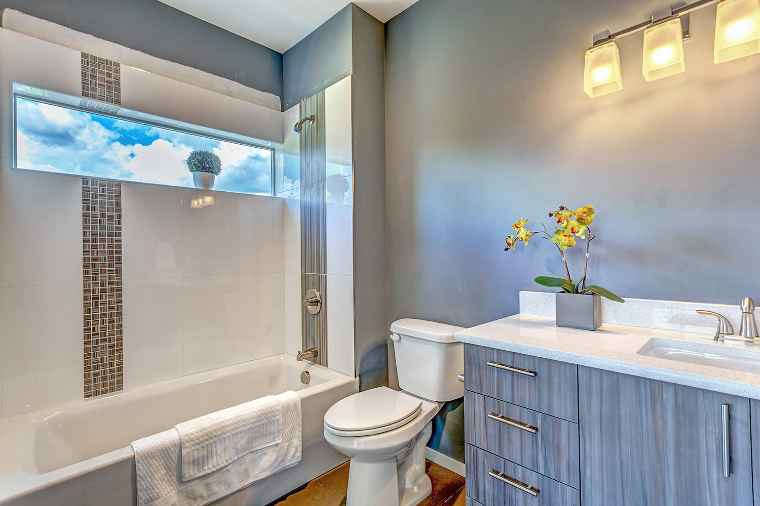 Halleck Street | Primary Bath