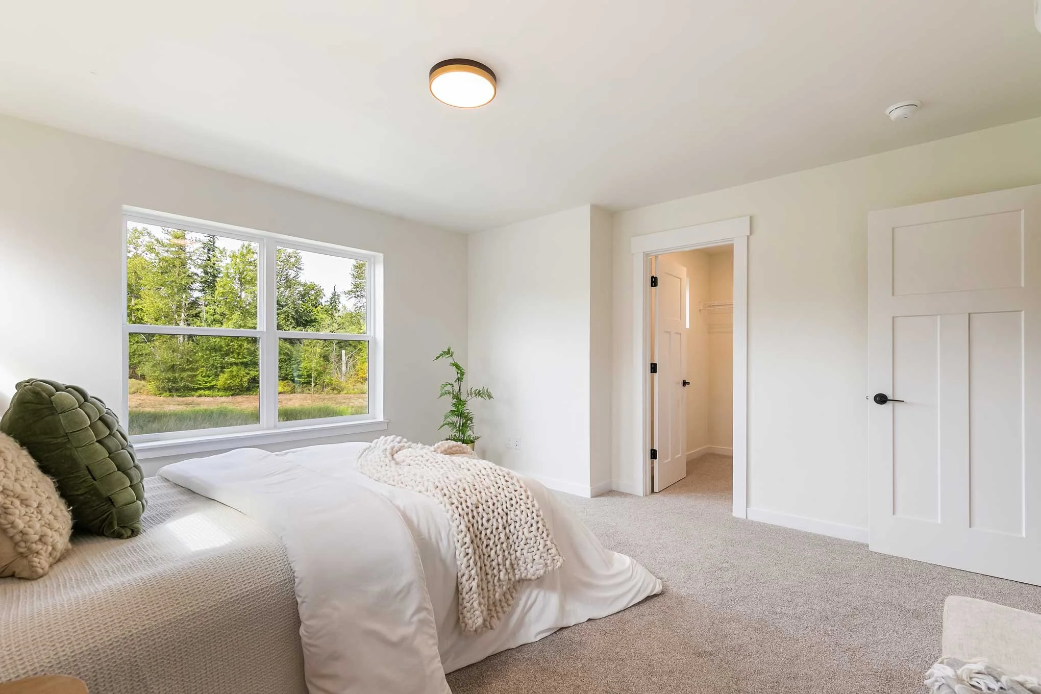 Skyline Divide | Bedroom 3
