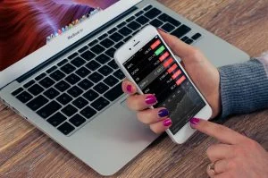 FIFED y FIDE analizan la evolución de la industria Fintech en Estados Unidos y Europa
