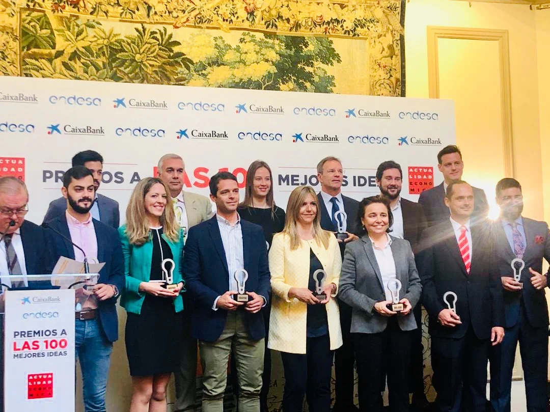 Foto de familia de los premiados.