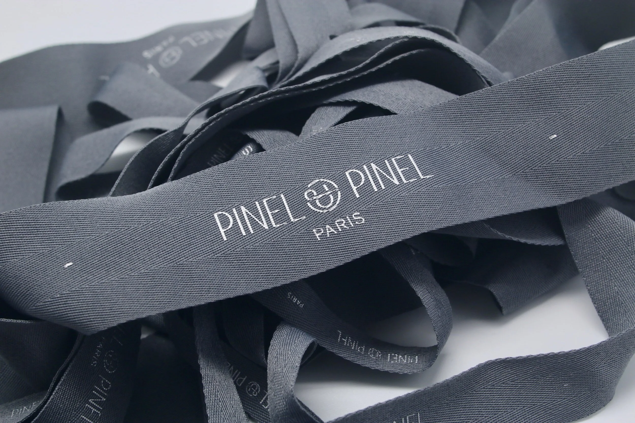 Polyester ribbons