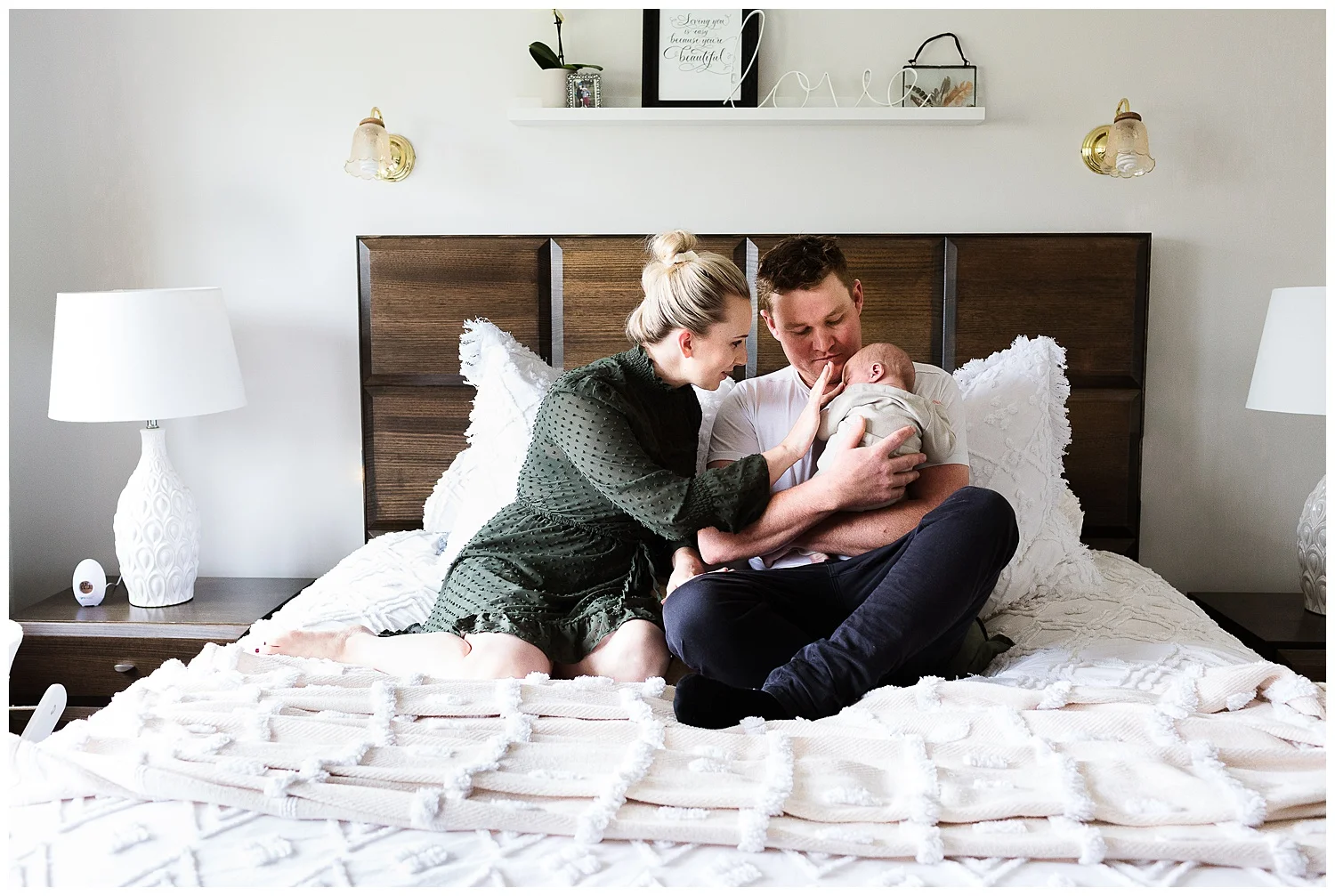 in home newborn photography melbourne.jpg
