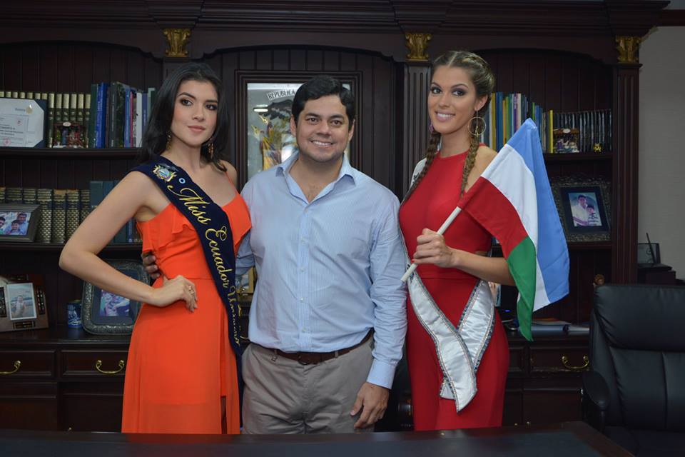 alcalde-junto-a-misses.jpg