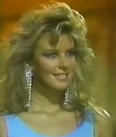 Caterina was a Miss World finalists in 1987, when Argentina returned to the Miss World pageant after the Falklands War. After her, no woman from Argentina ever placed again in the British pageant. It´s been 30 years...