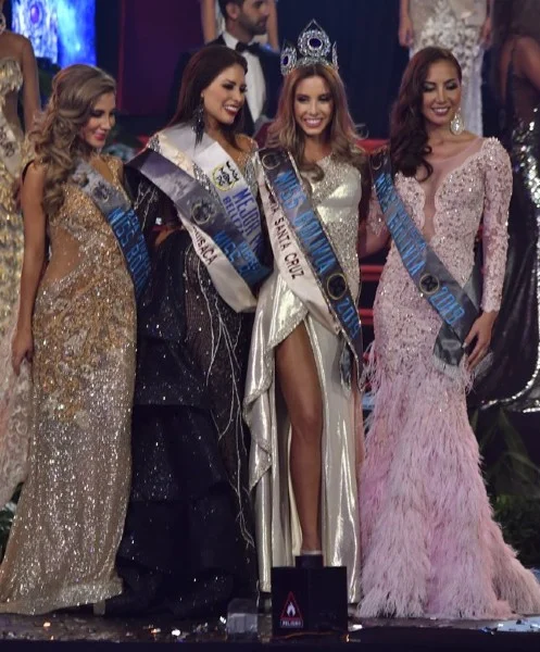 Miss World Bolivia 2019 and her runner-ups.